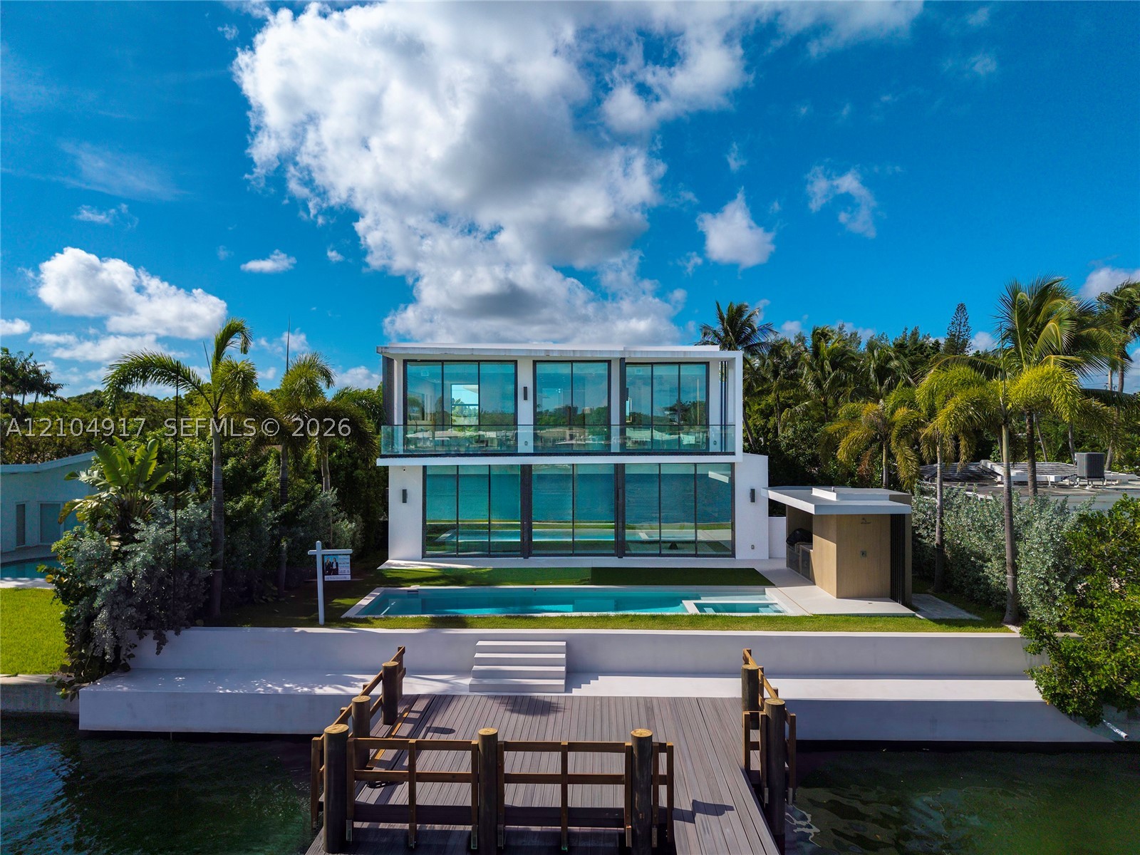 271 N Shore Dr Miami Beach, FL 33141