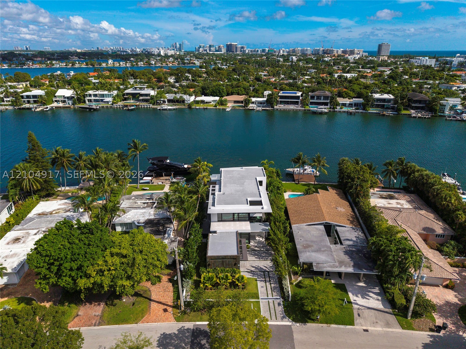 271 N Shore Dr Miami Beach, FL 33141