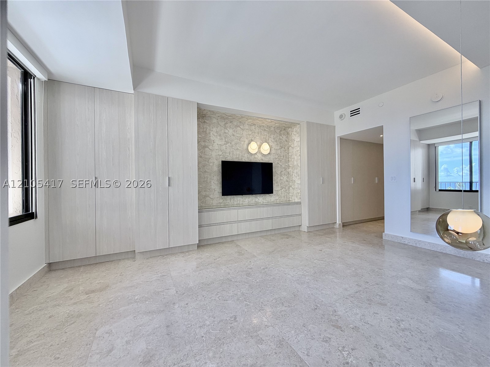 201 Crandon Blvd #605