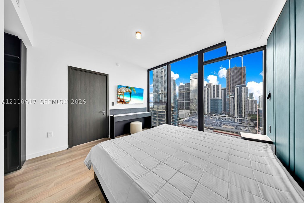 image E11EVEN Hotel & Residences13