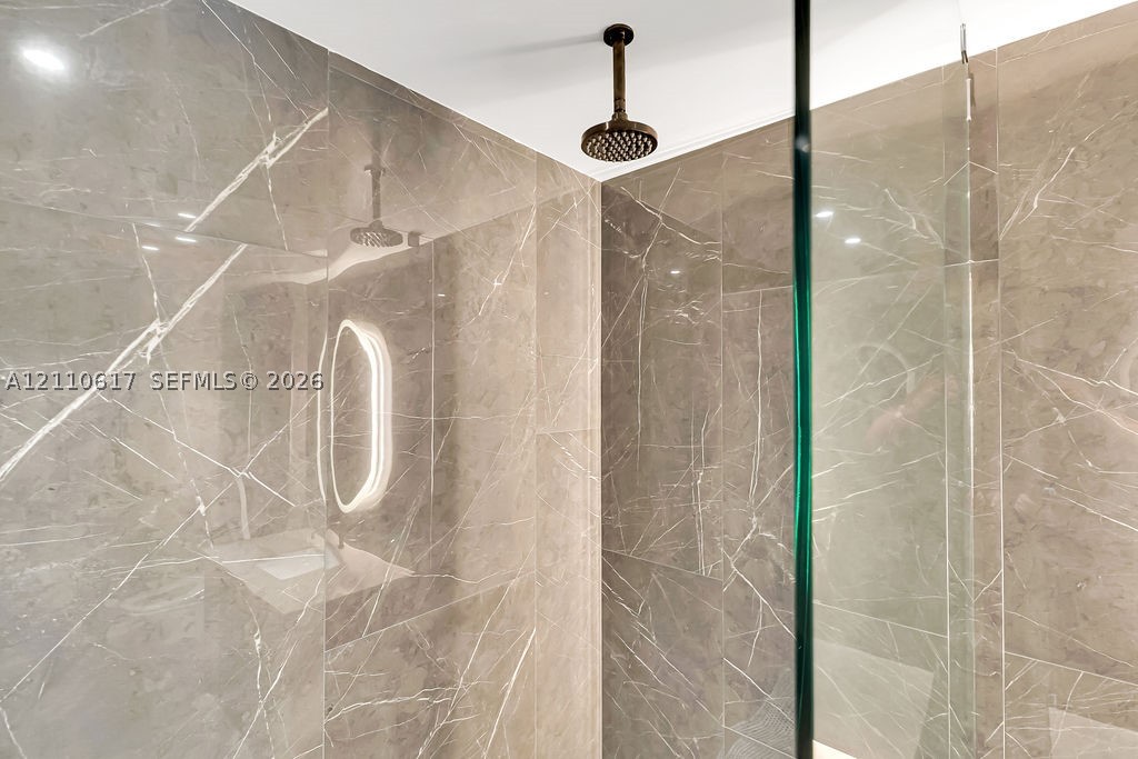 image E11EVEN Hotel & Residences16