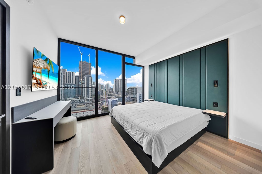 image E11EVEN Hotel & Residences2