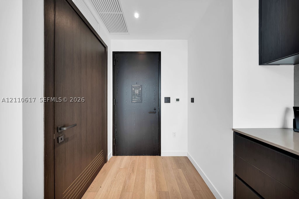 image E11EVEN Hotel & Residences5