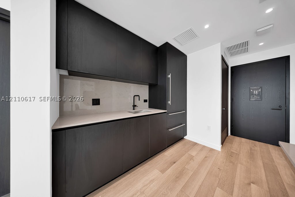 image E11EVEN Hotel & Residences6