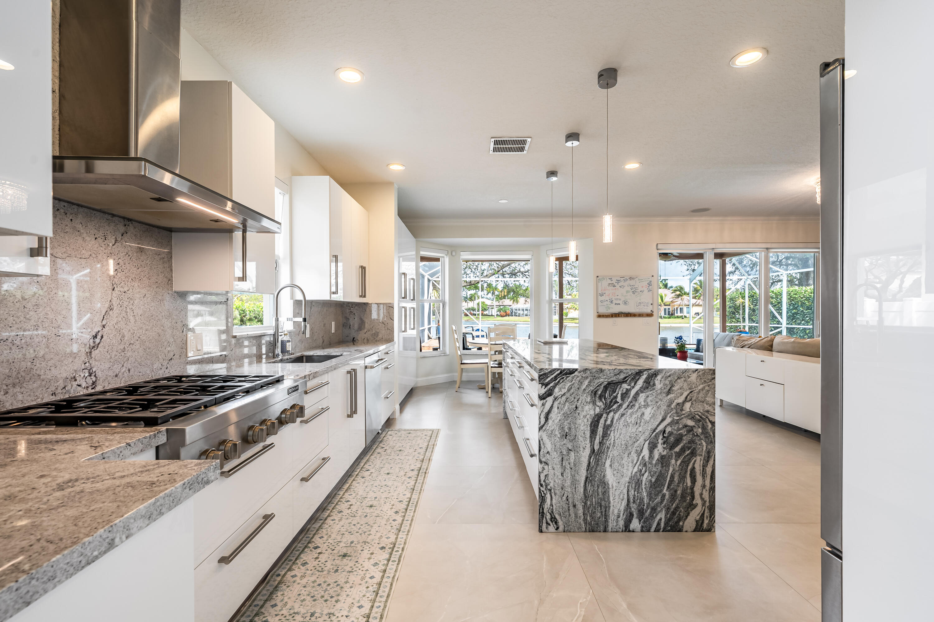 13815 NW 11th Pembroke Pines, FL 33028