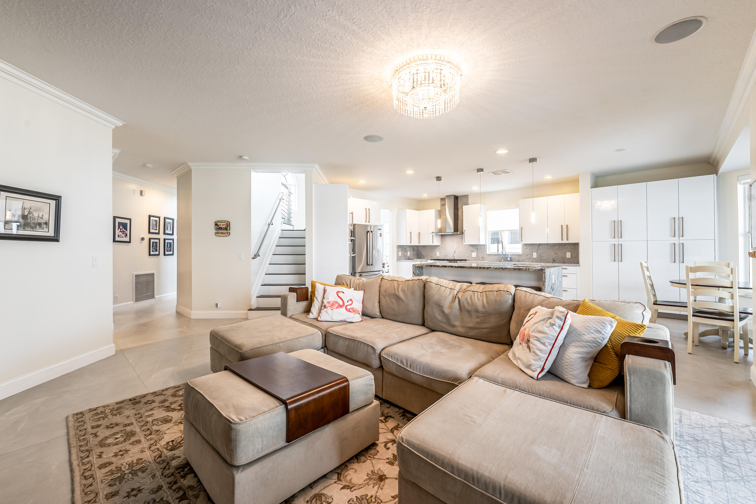 13815 NW 11th Pembroke Pines, FL 33028