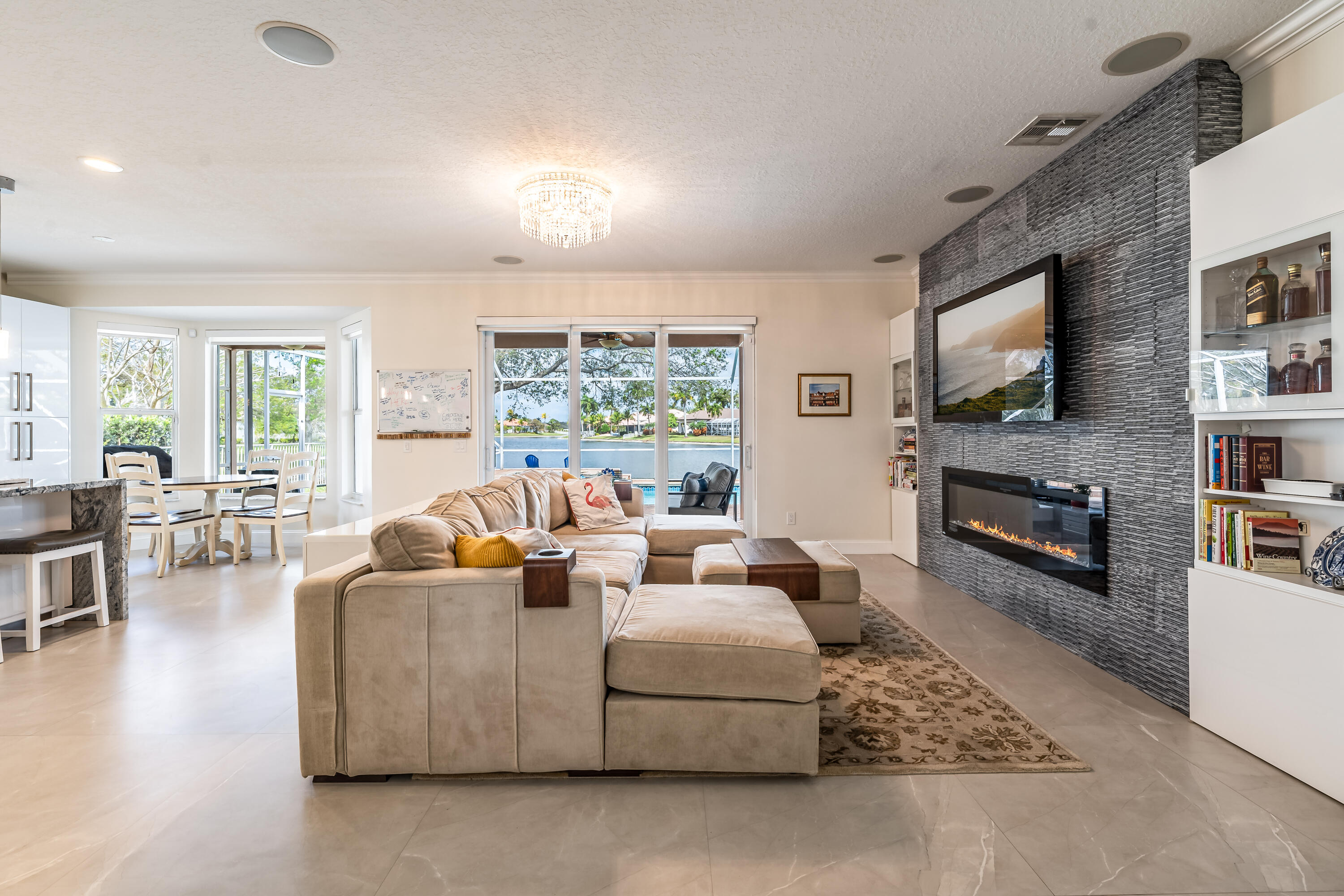 13815 NW 11th Pembroke Pines, FL 33028