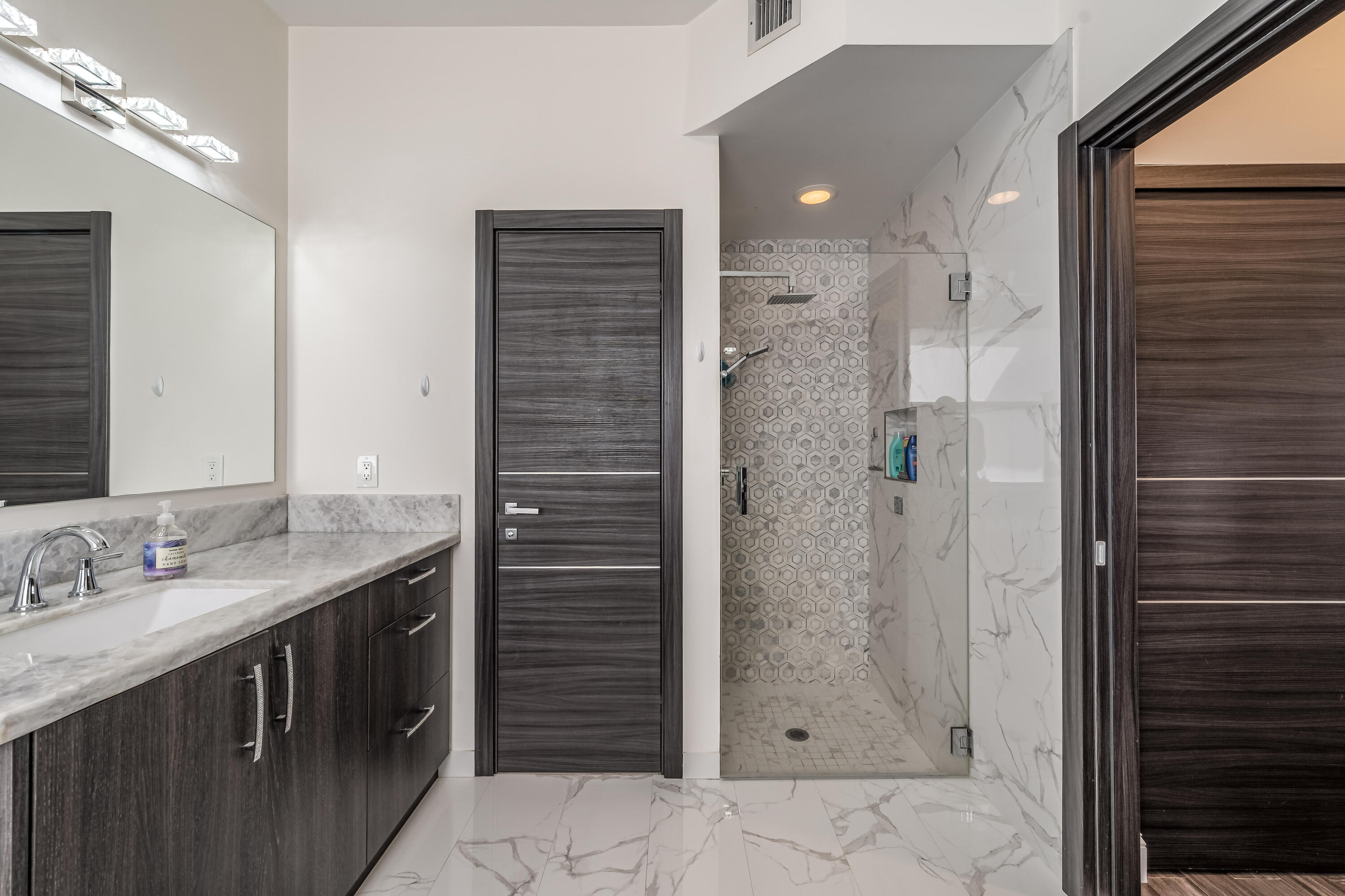 13815 NW 11th Pembroke Pines, FL 33028