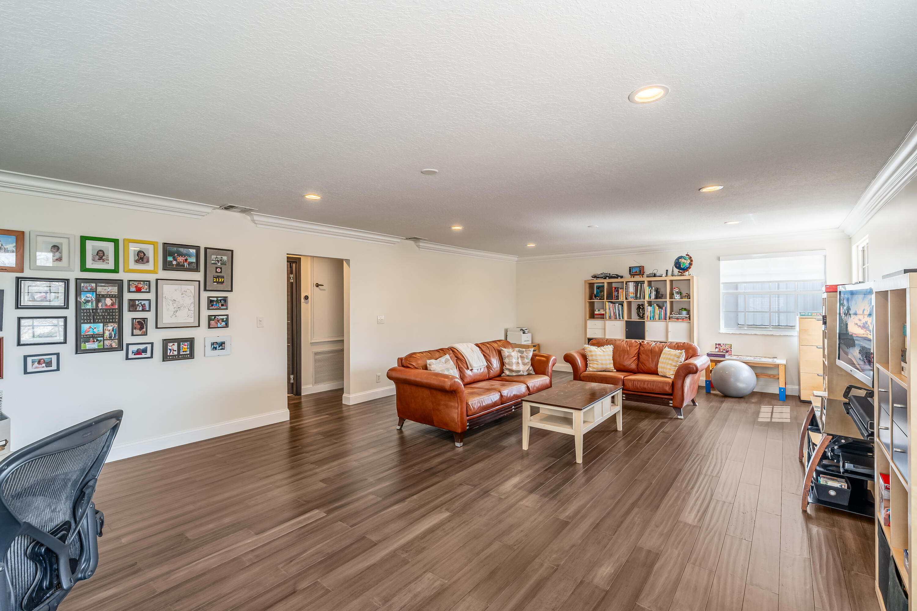 13815 NW 11th Pembroke Pines, FL 33028