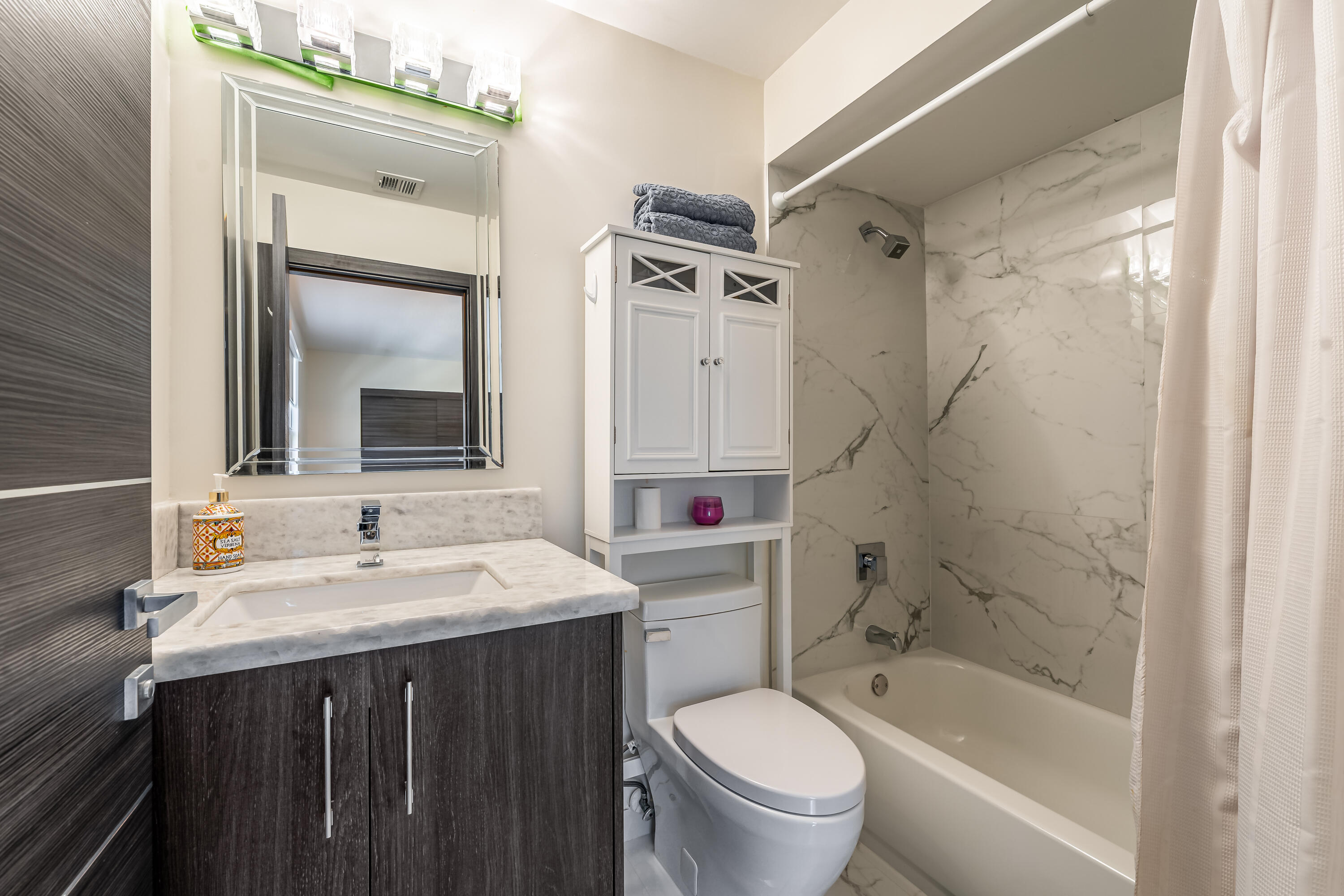 13815 NW 11th Pembroke Pines, FL 33028