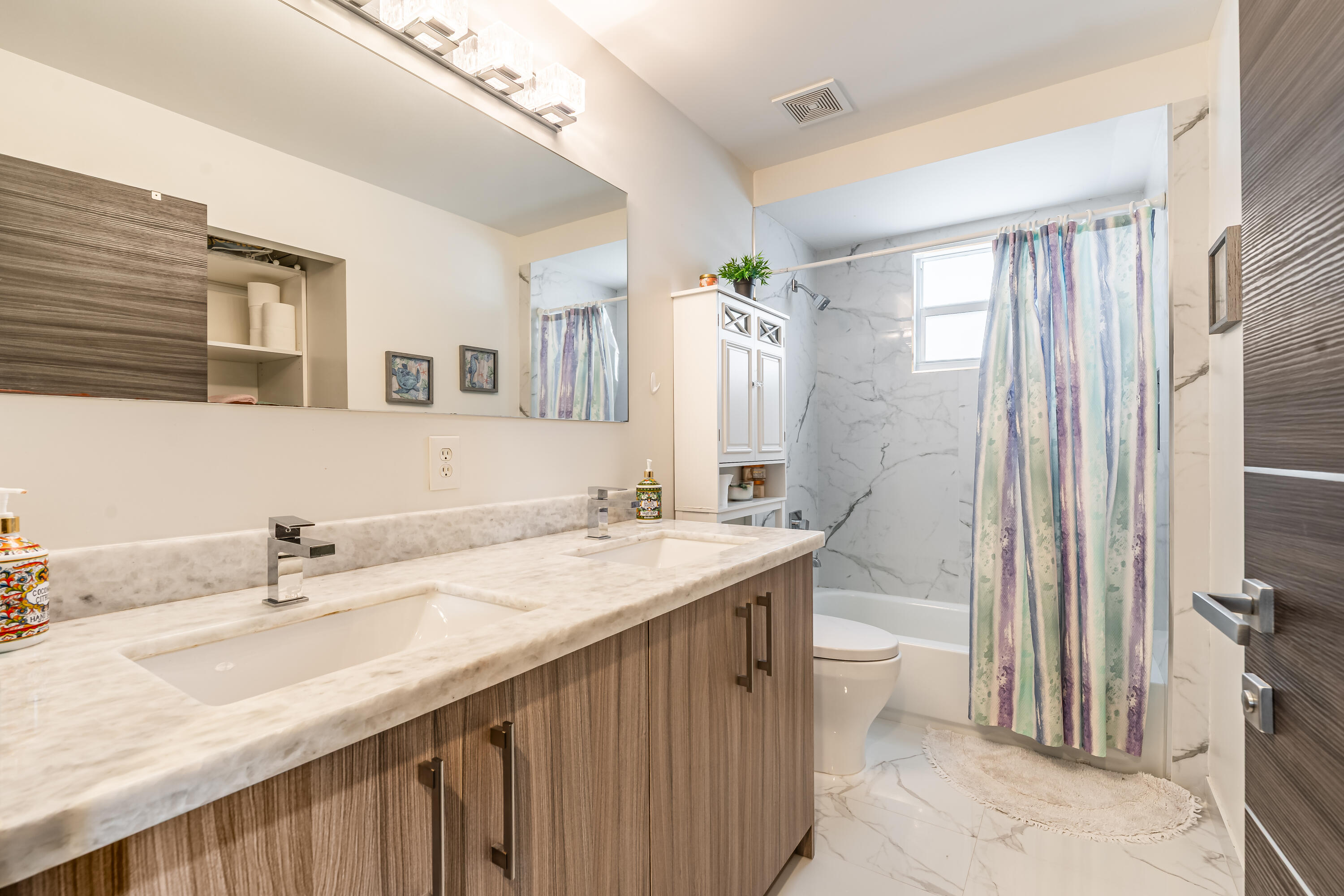 13815 NW 11th Pembroke Pines, FL 33028