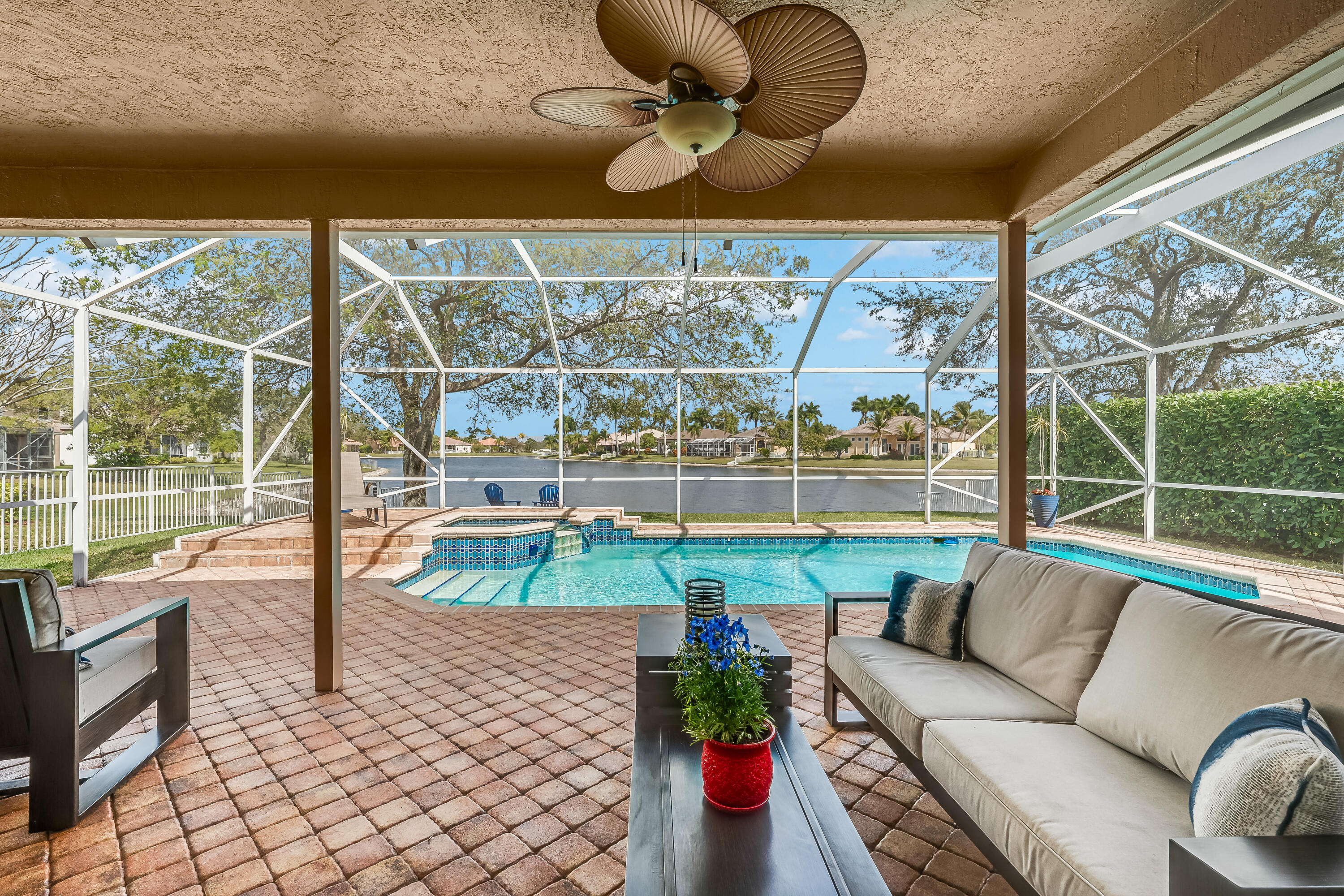 13815 NW 11th Pembroke Pines, FL 33028