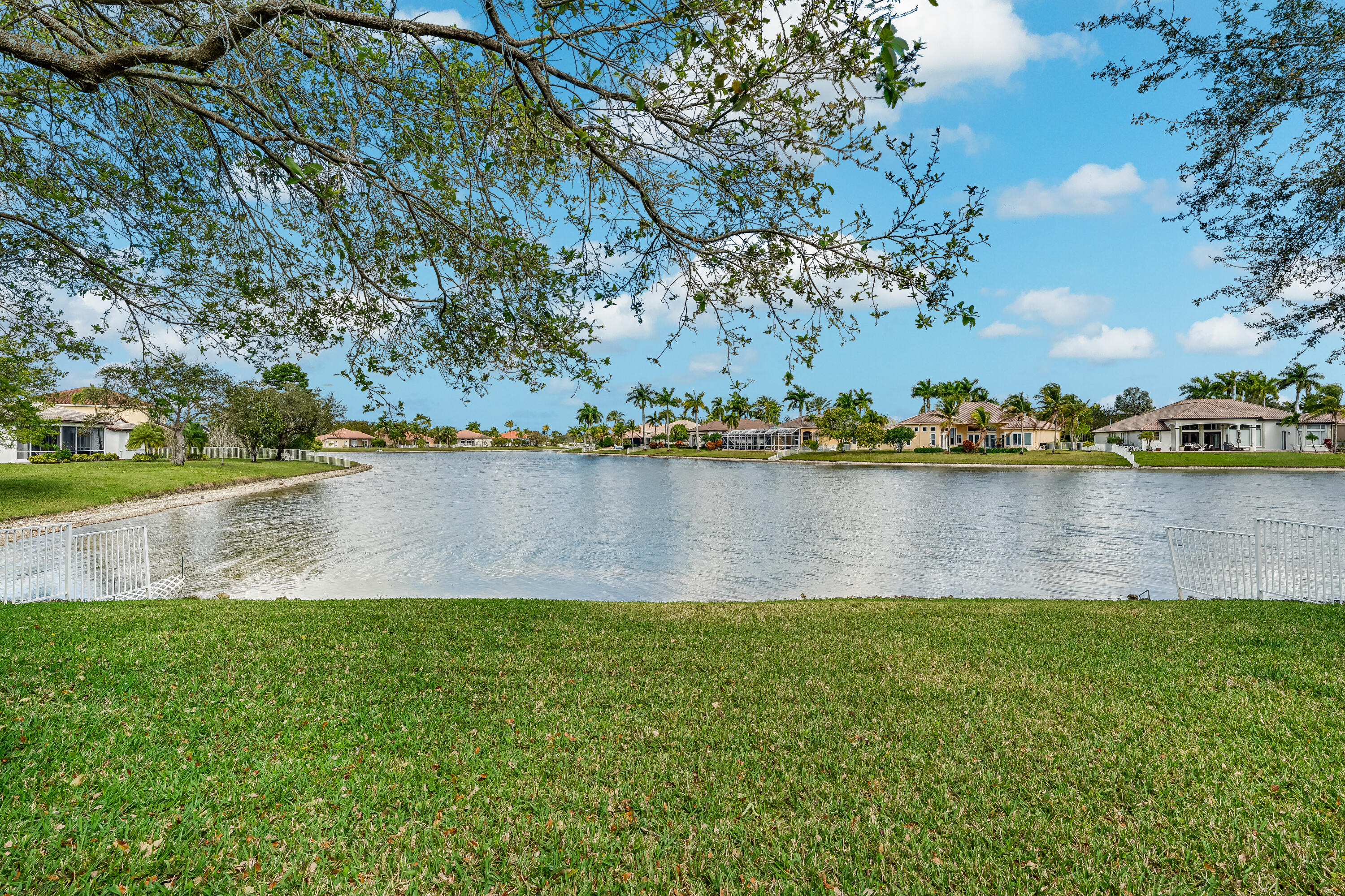 13815 NW 11th Pembroke Pines, FL 33028