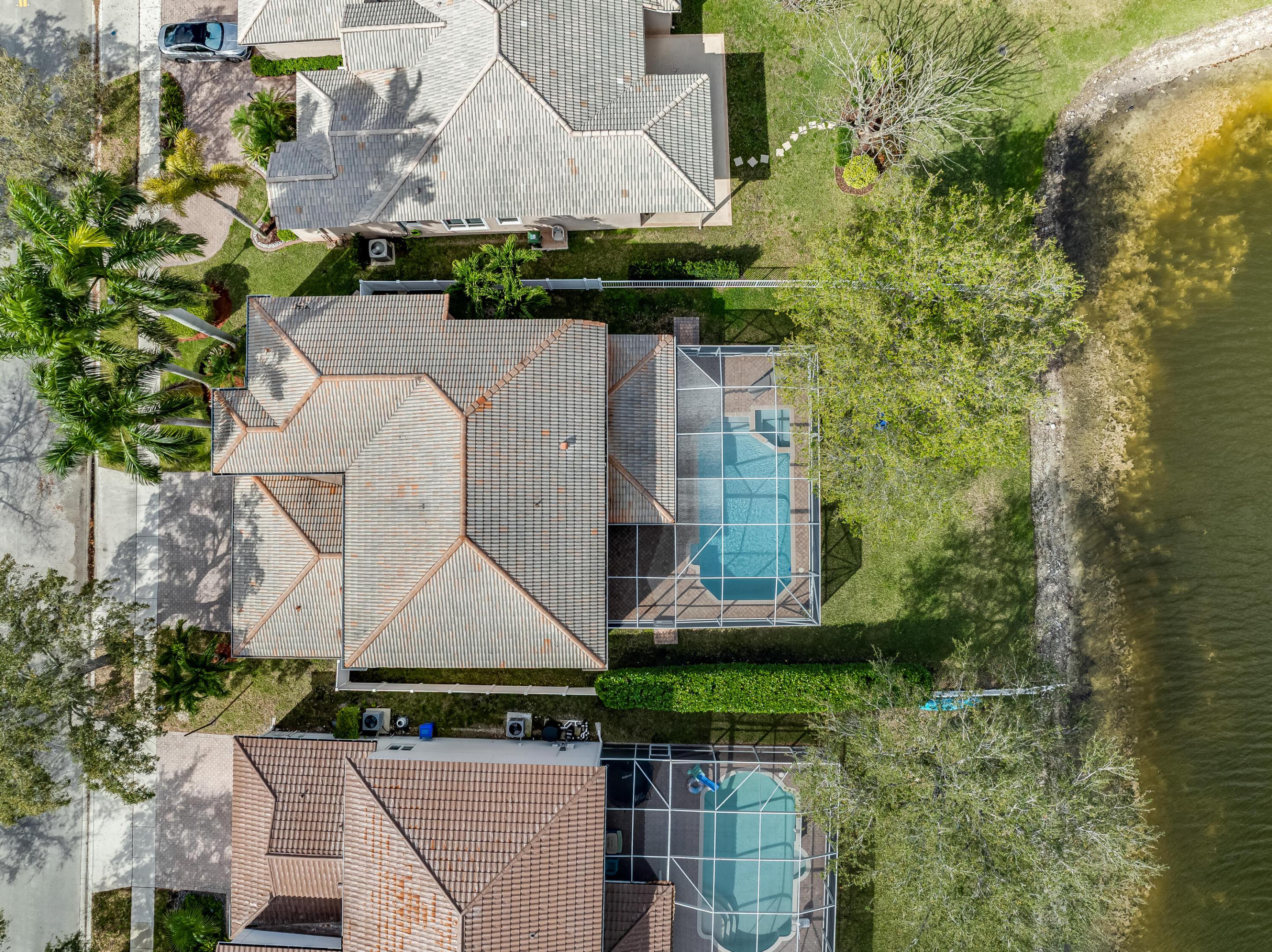 13815 NW 11th Pembroke Pines, FL 33028