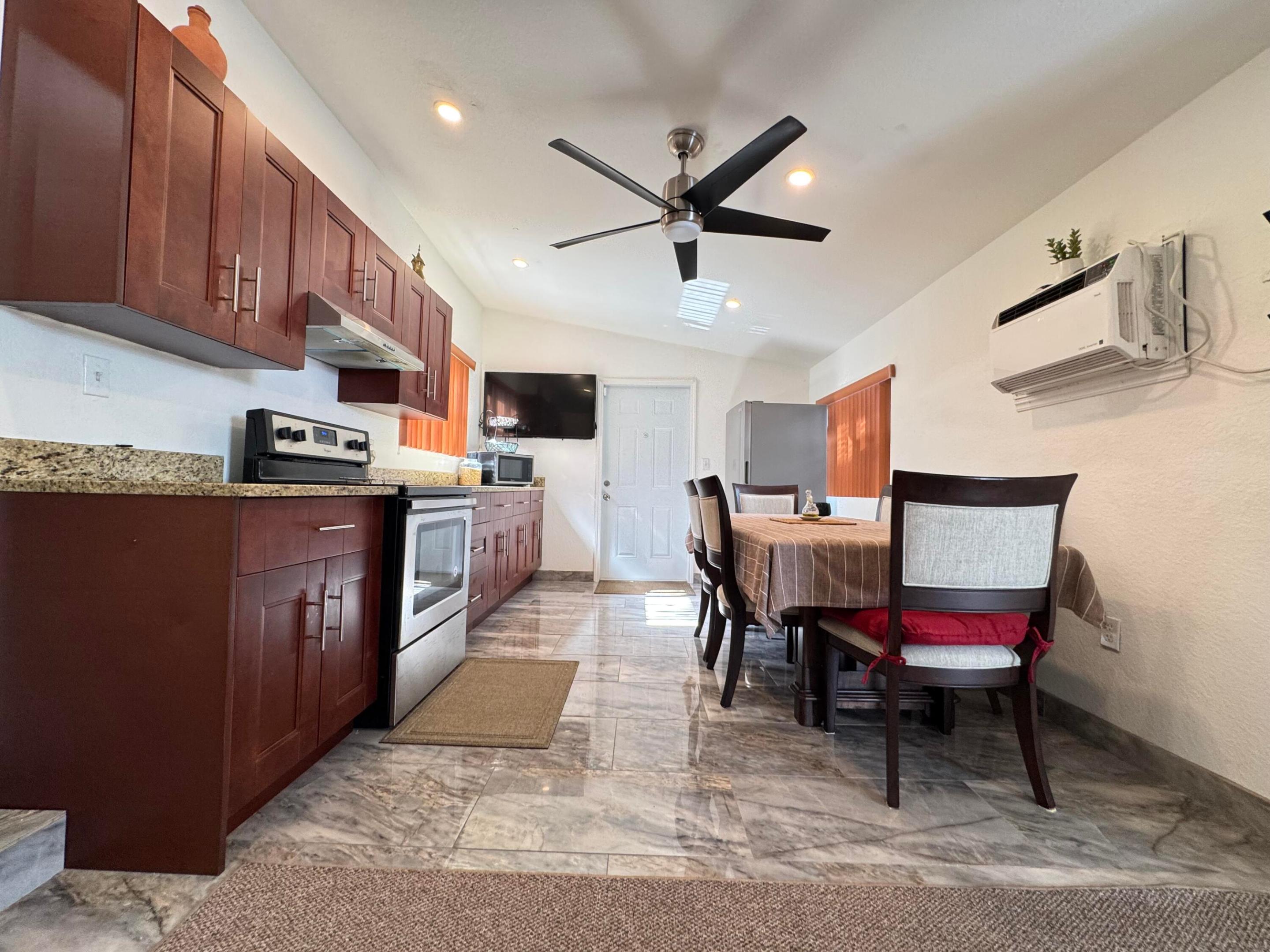 1132 NW 7th Fort Lauderdale, FL 33311