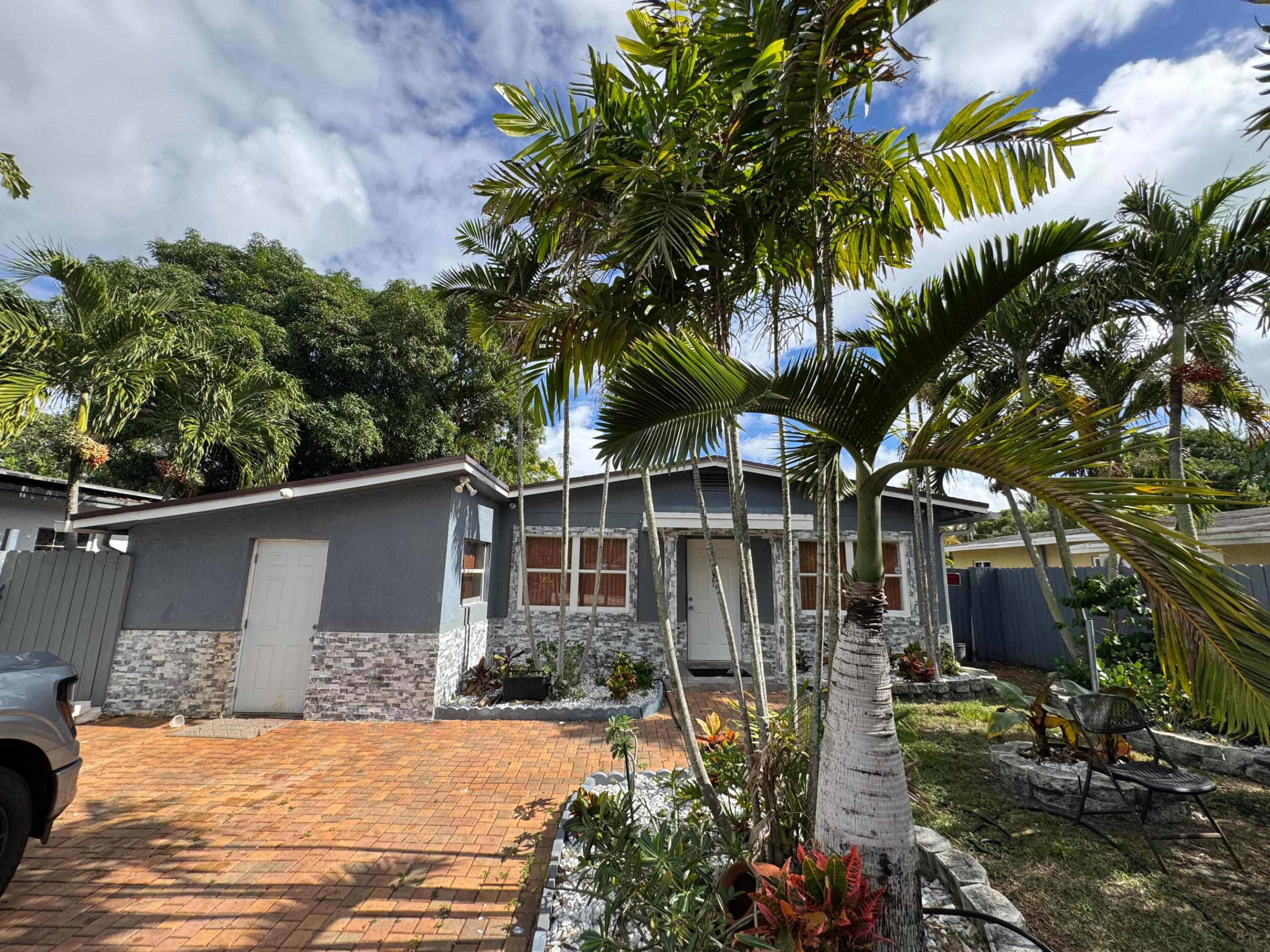 1132 NW 7th Fort Lauderdale, FL 33311