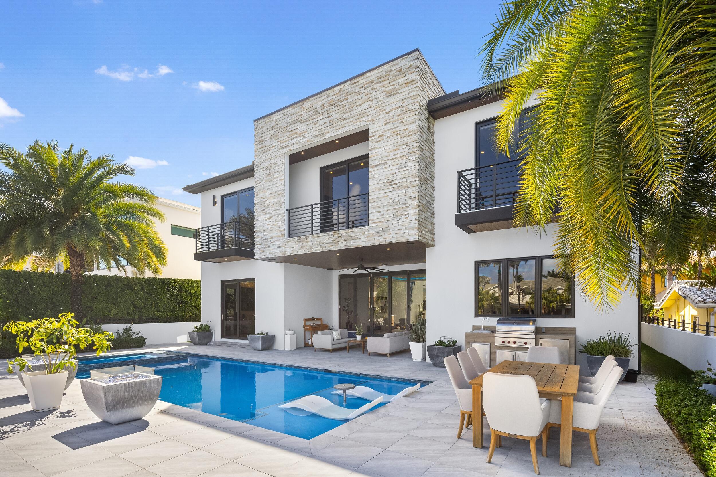 424 Coconut Isle Fort Lauderdale, FL 33301