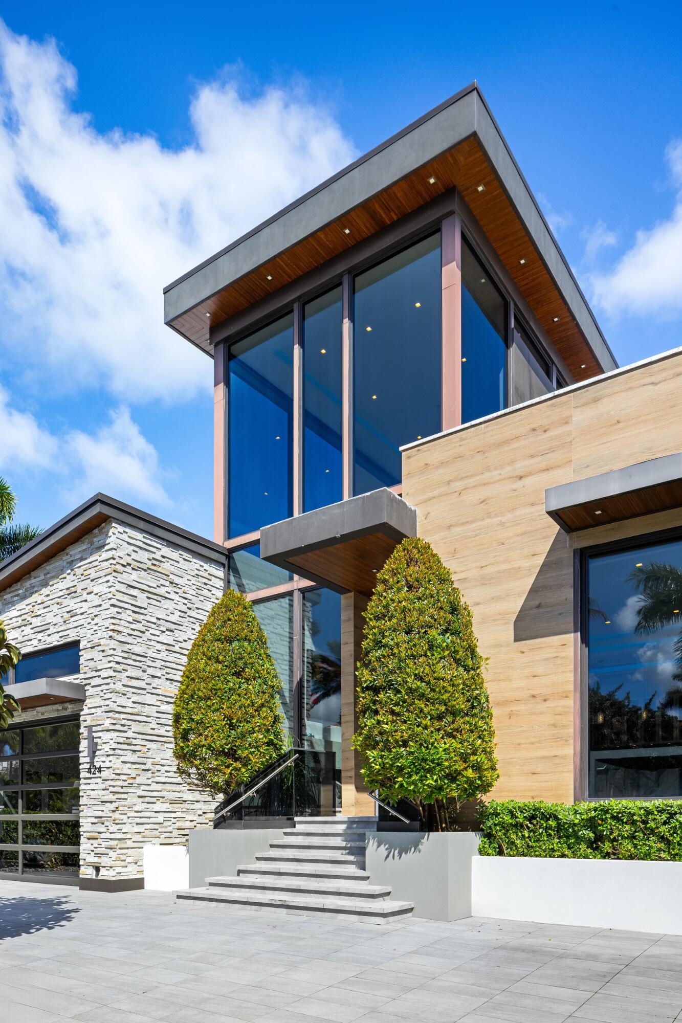 424 Coconut Isle Fort Lauderdale, FL 33301