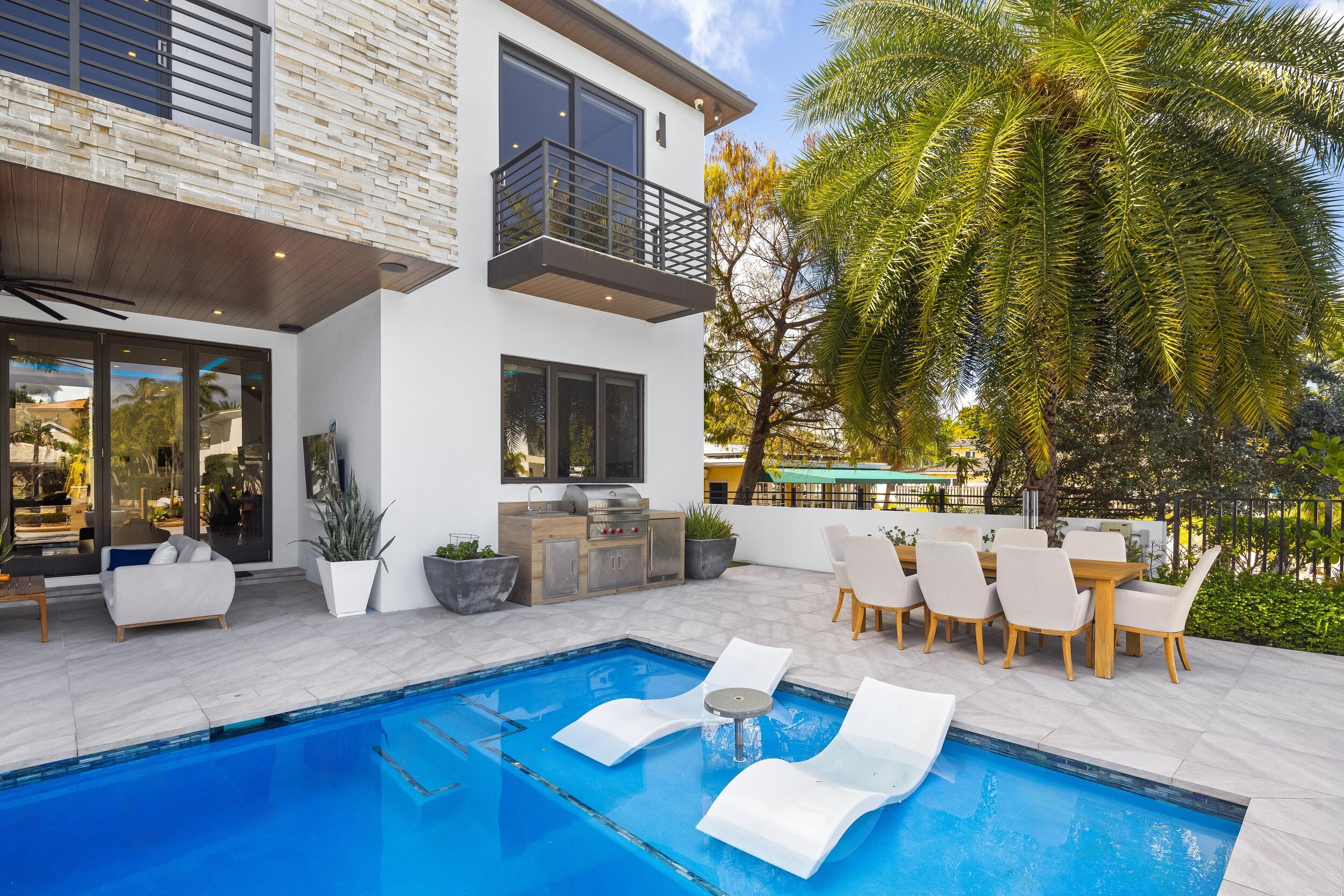 424 Coconut Isle Fort Lauderdale, FL 33301