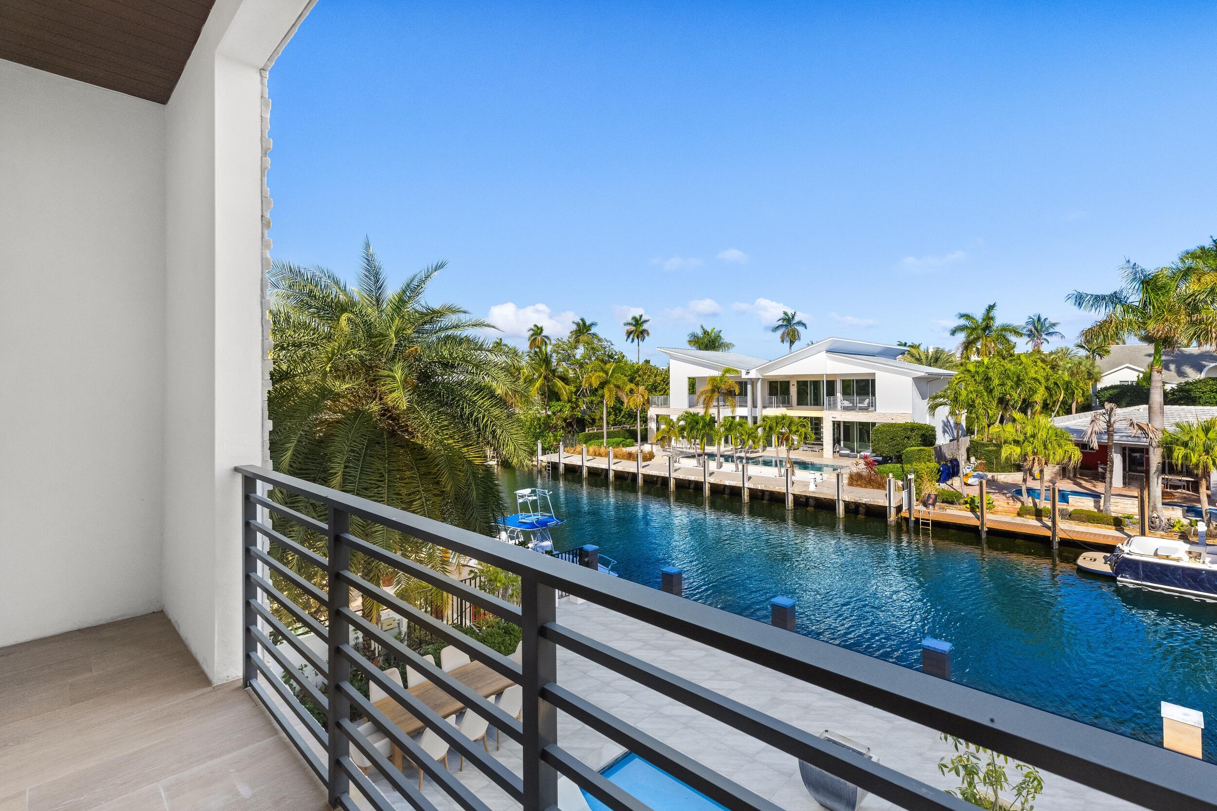 424 Coconut Isle Fort Lauderdale, FL 33301