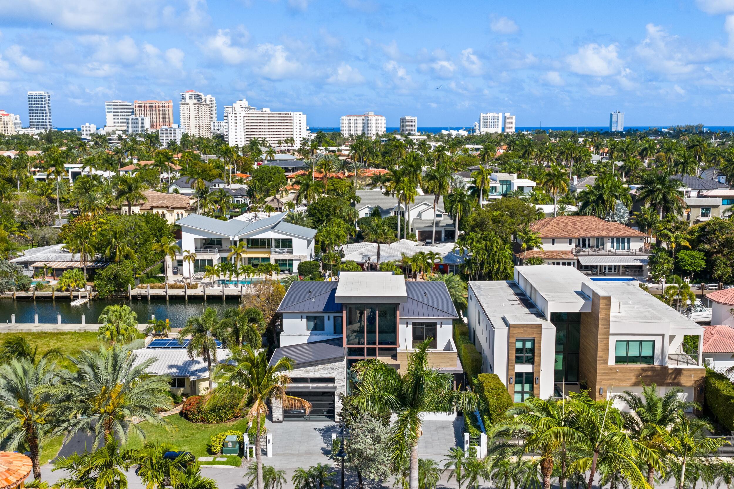 424 Coconut Isle Fort Lauderdale, FL 33301