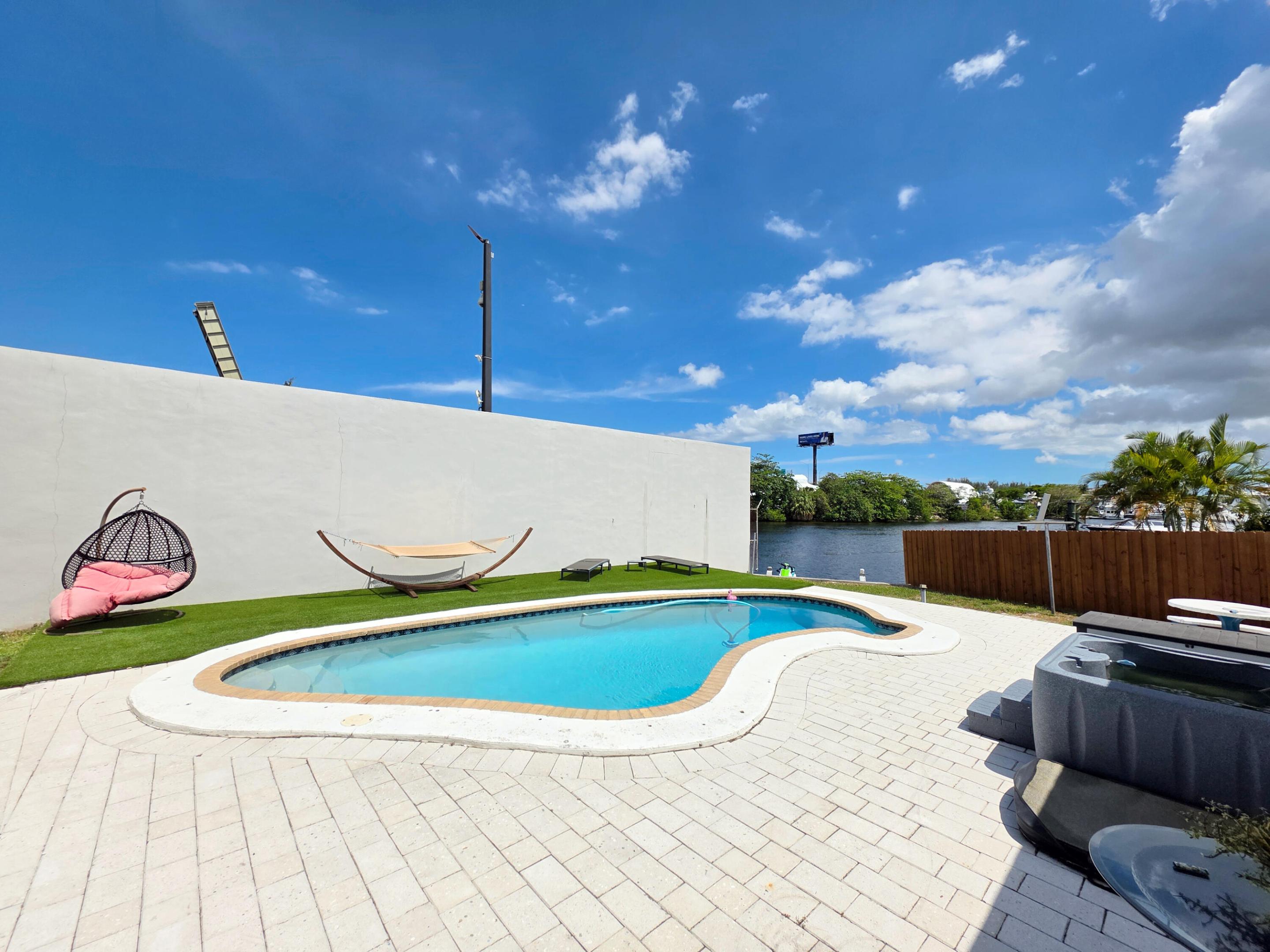 2030 SW 22nd Fort Lauderdale, FL 33312