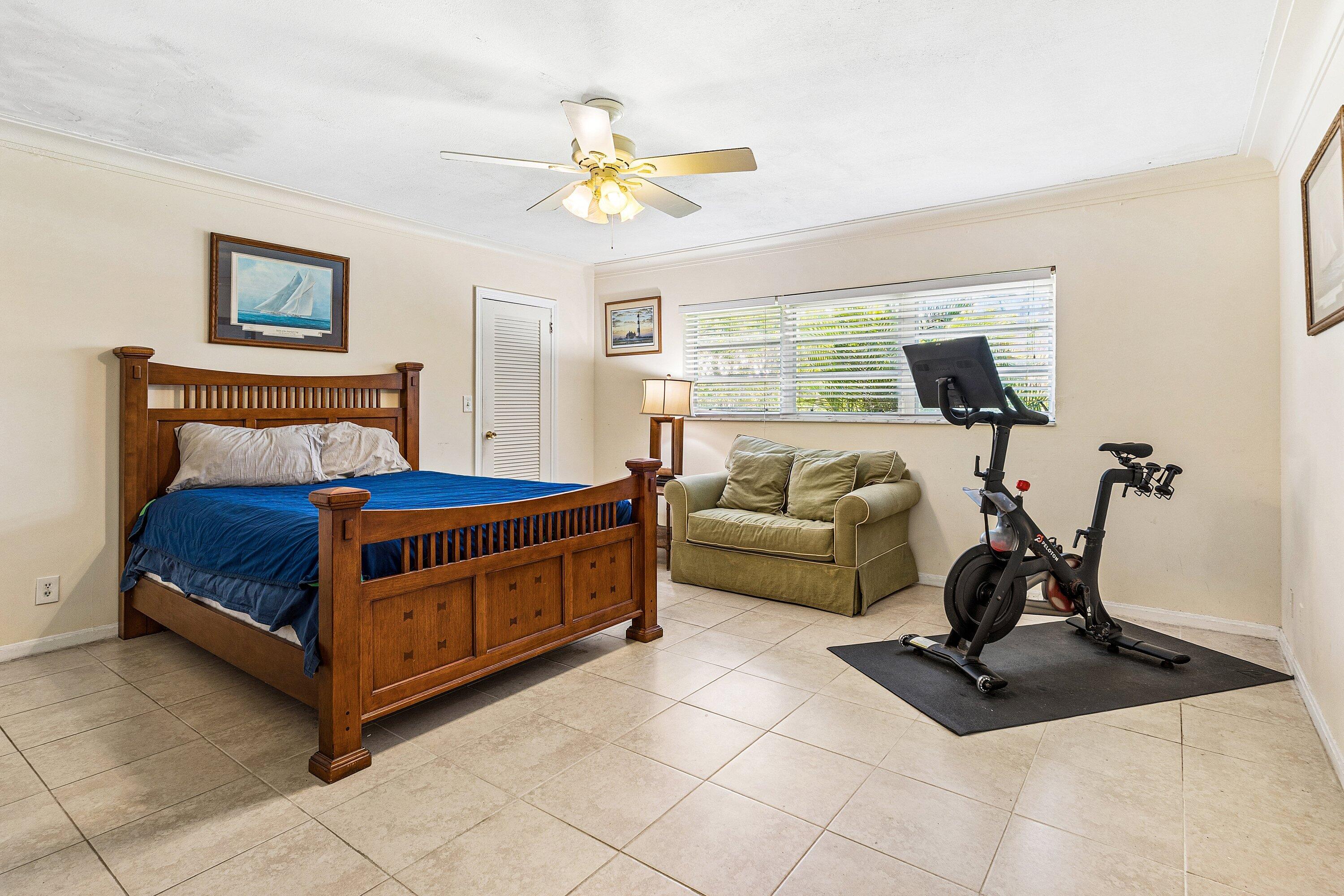 920 Emerald Row Gulf Stream, FL 33483