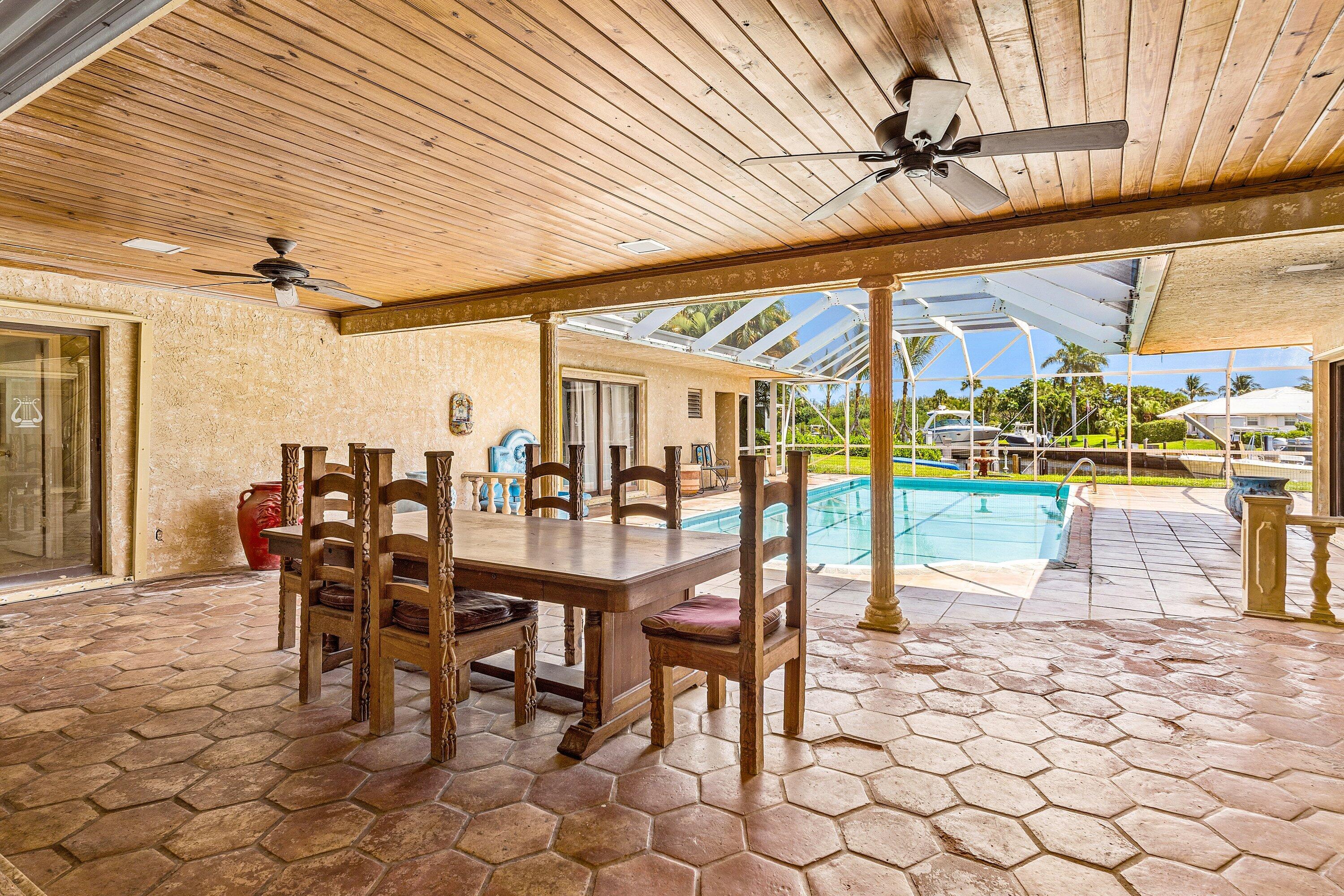 920 Emerald Row Gulf Stream, FL 33483