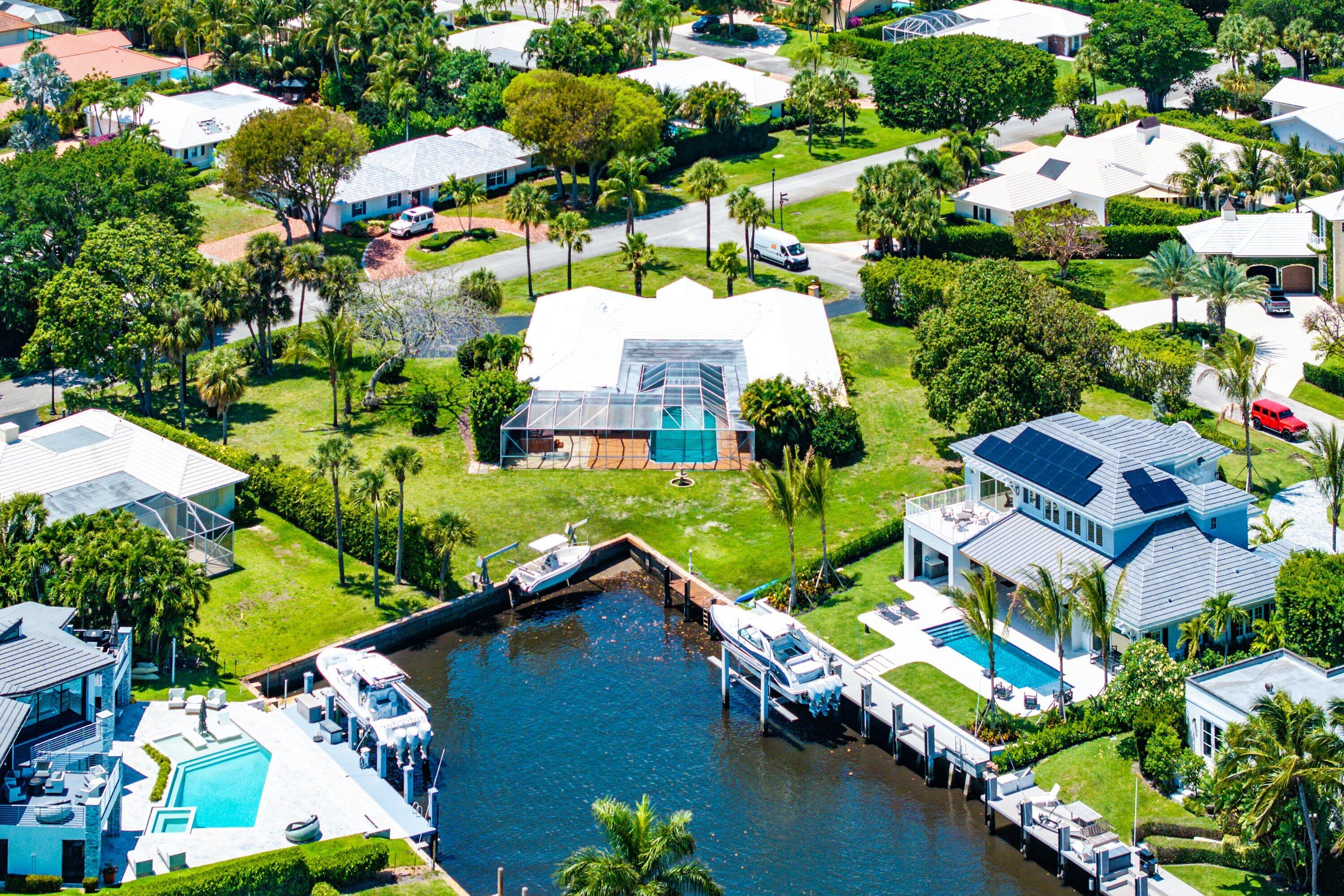 920 Emerald Row Gulf Stream, FL 33483