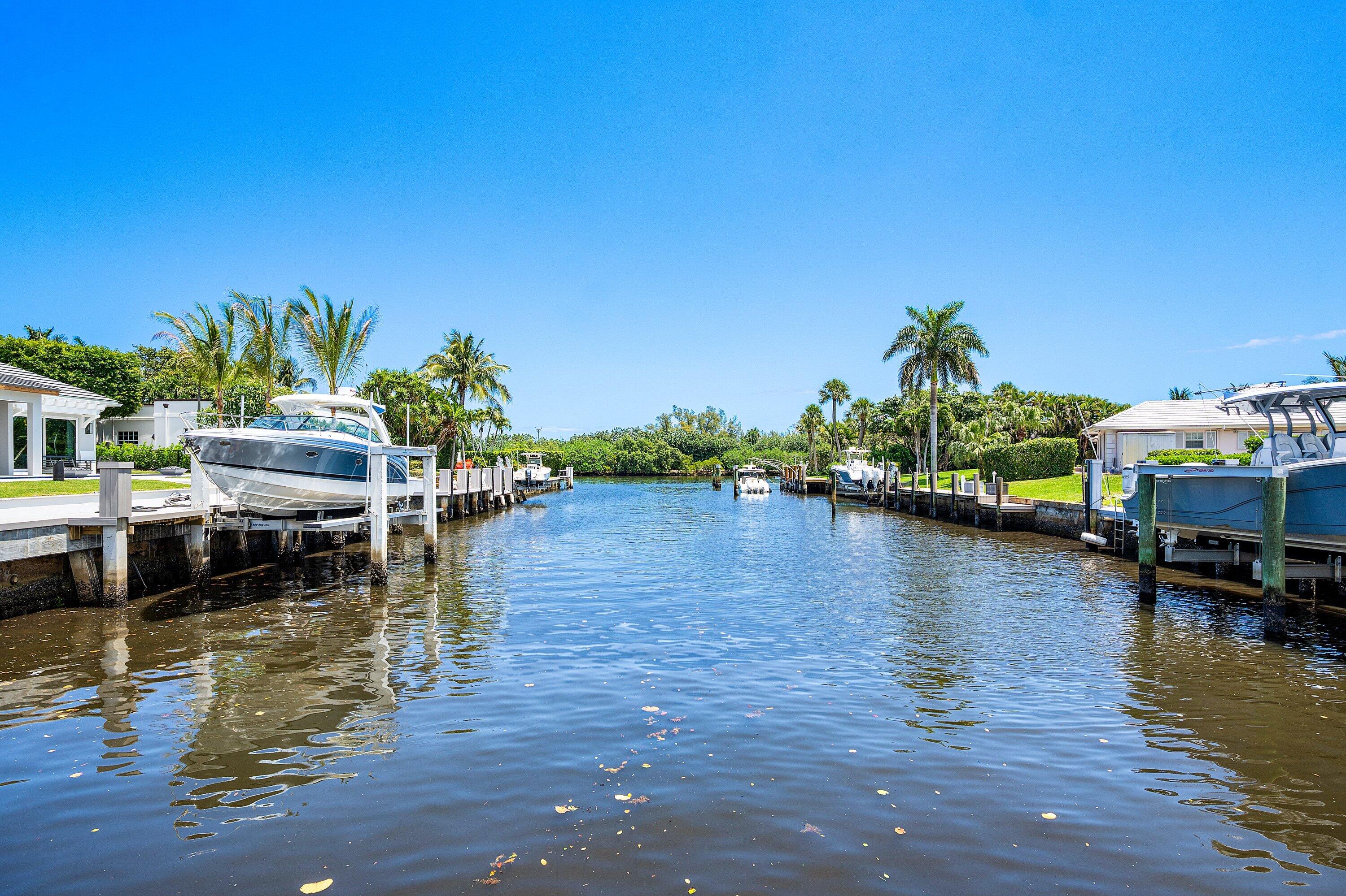 920 Emerald Row Gulf Stream, FL 33483