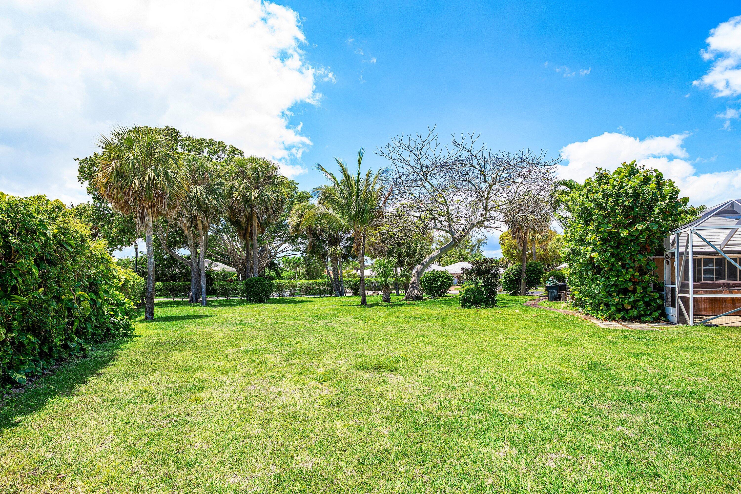 920 Emerald Row Gulf Stream, FL 33483