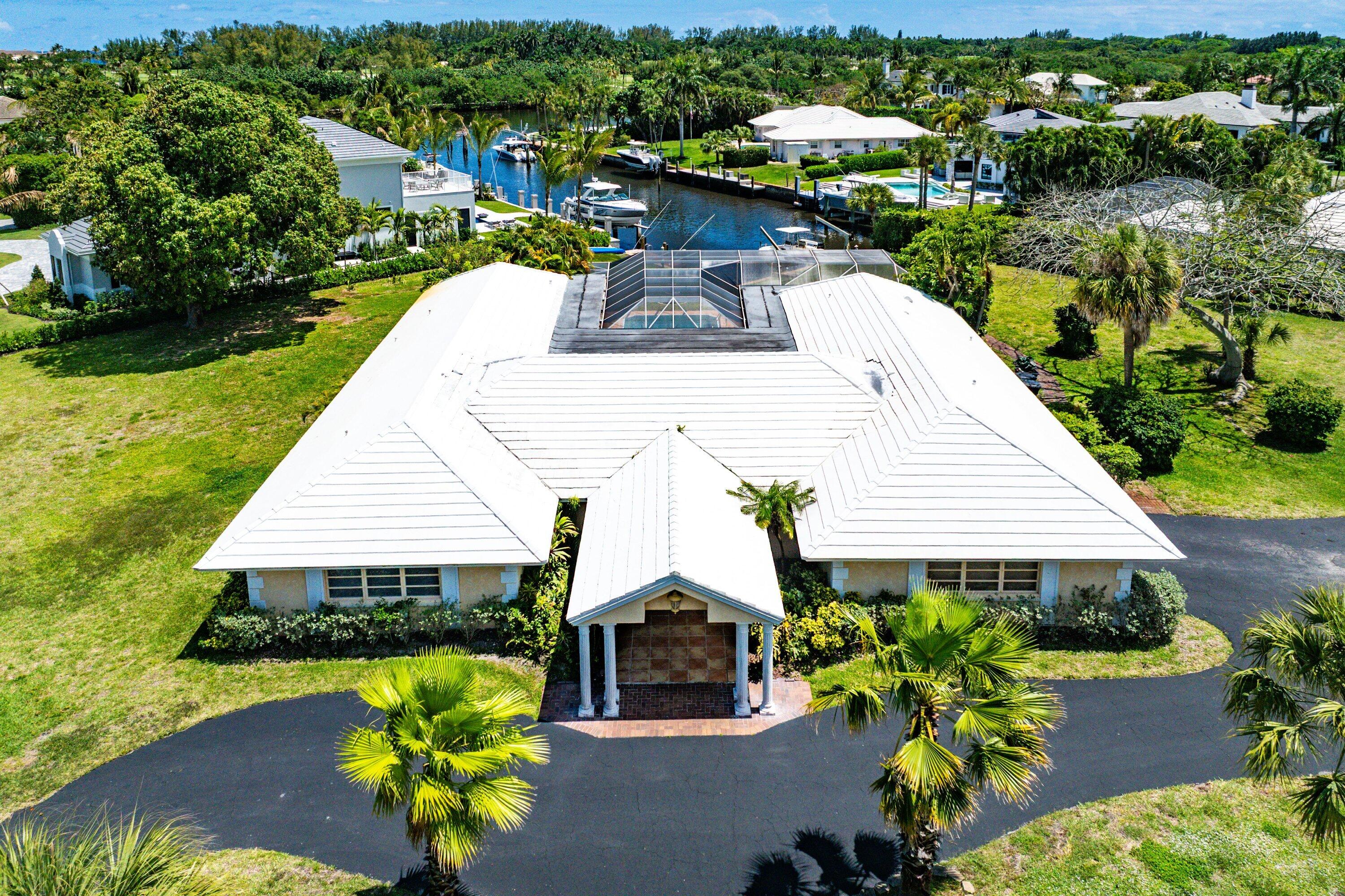 920 Emerald Row Gulf Stream, FL 33483