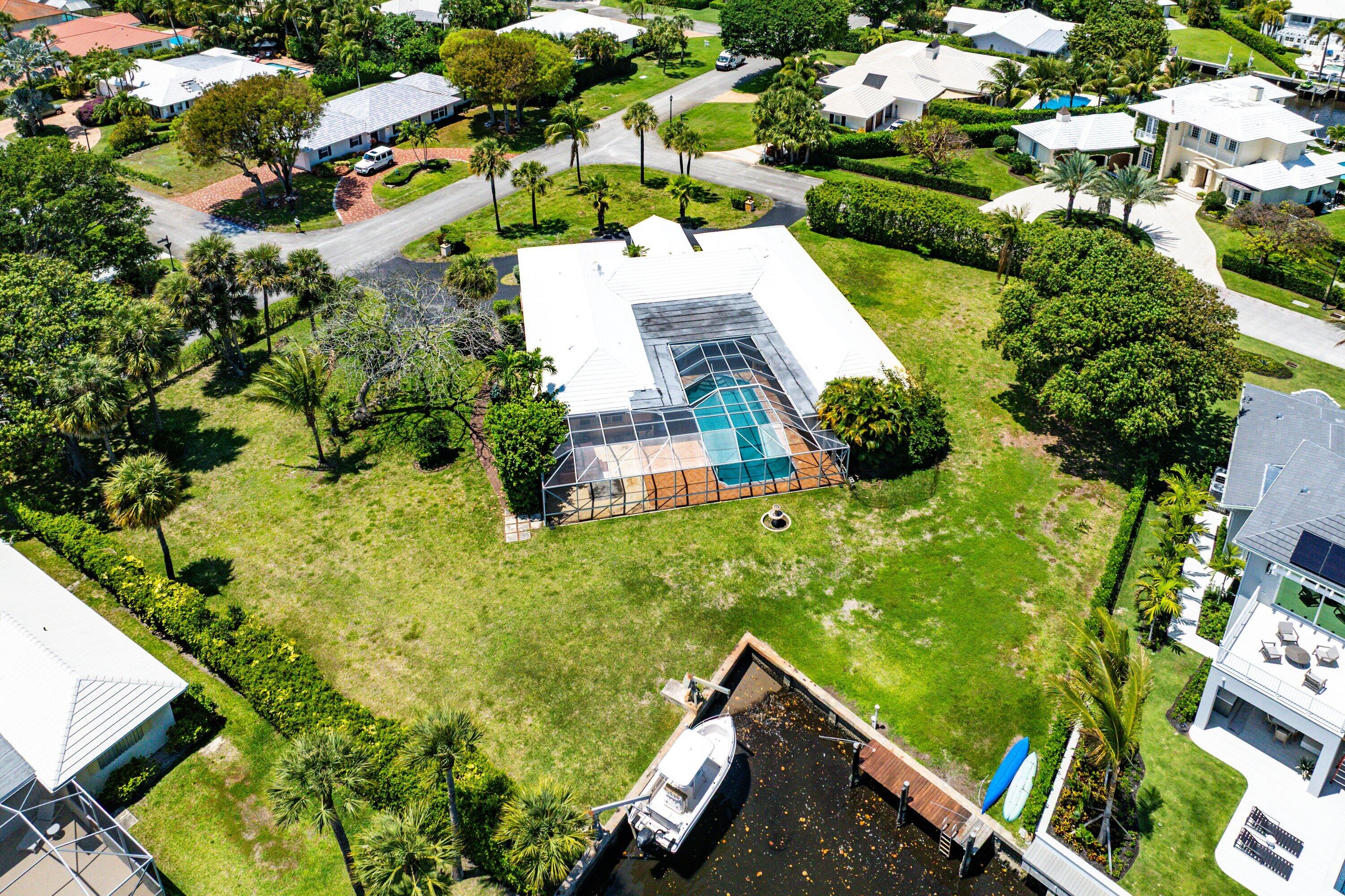 920 Emerald Row Gulf Stream, FL 33483