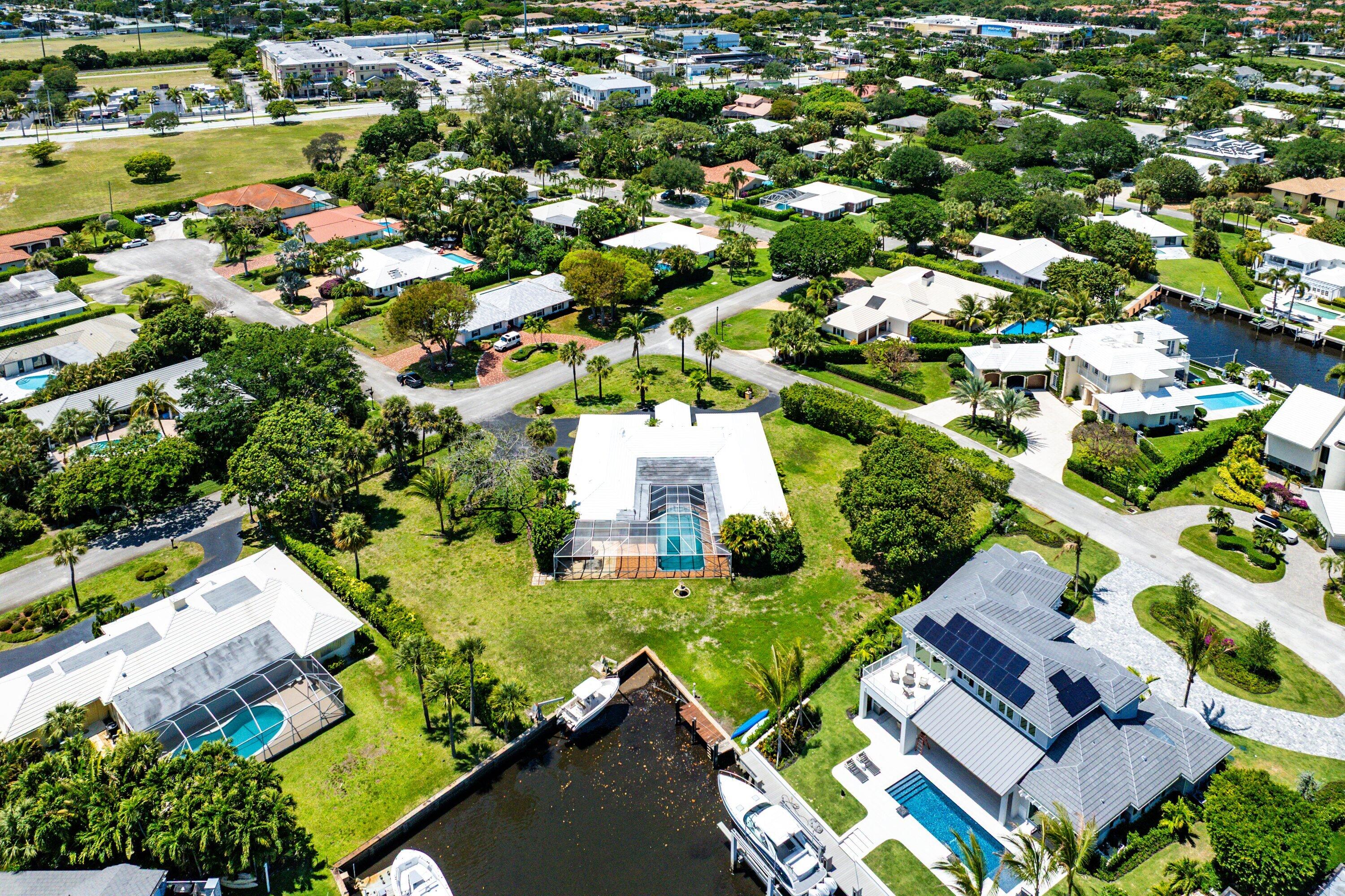 920 Emerald Row Gulf Stream, FL 33483