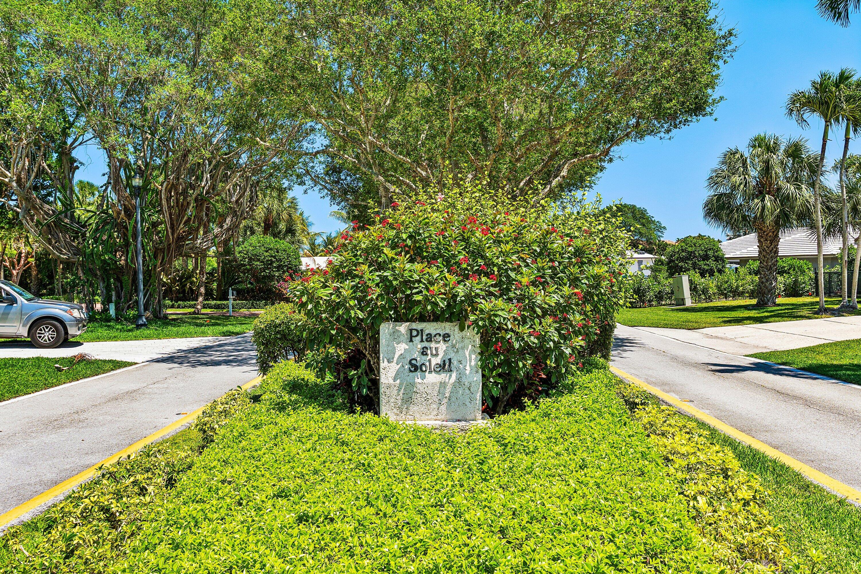 920 Emerald Row Gulf Stream, FL 33483
