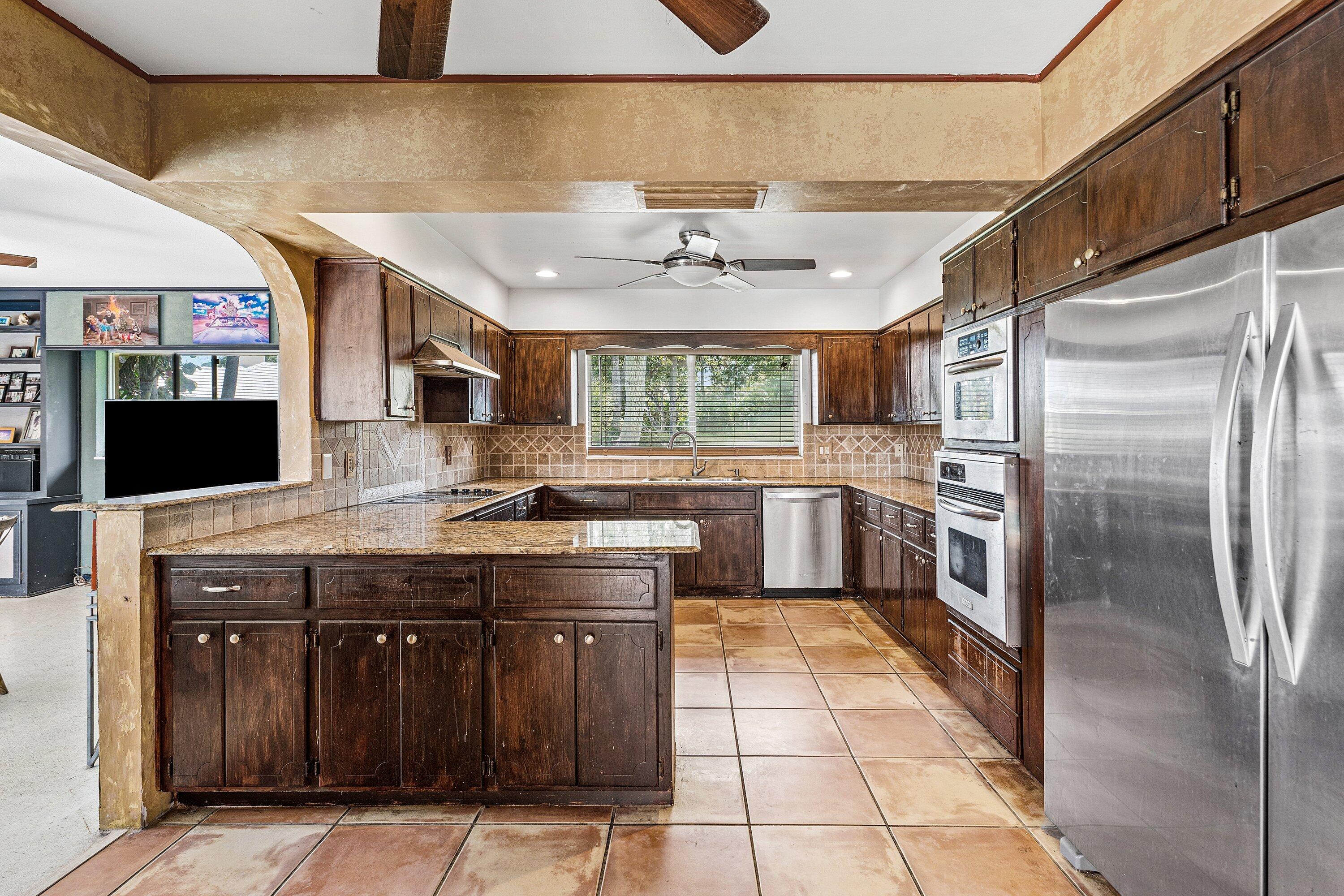 920 Emerald Row Gulf Stream, FL 33483