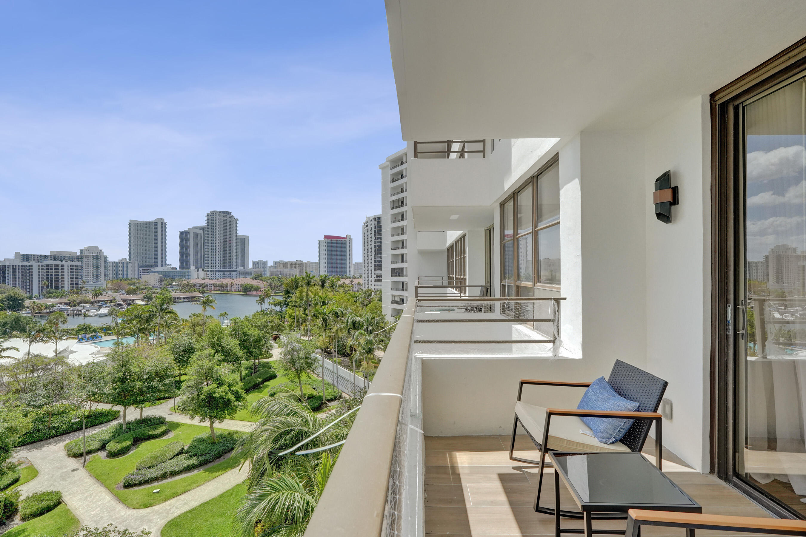 600 Three Iss #615 Hallandale Beach, FL 33009