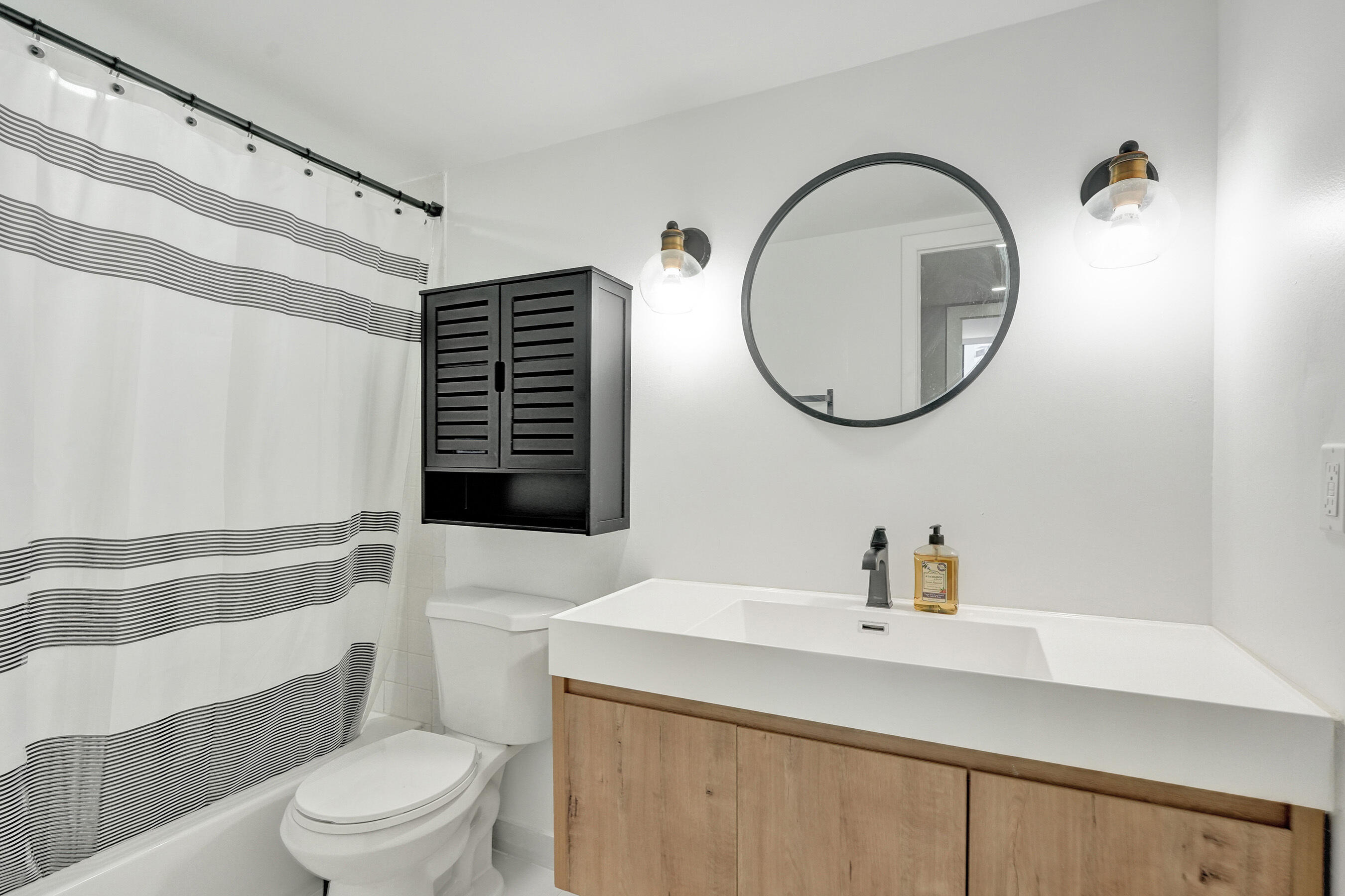 600 Three Iss #615 Hallandale Beach, FL 33009