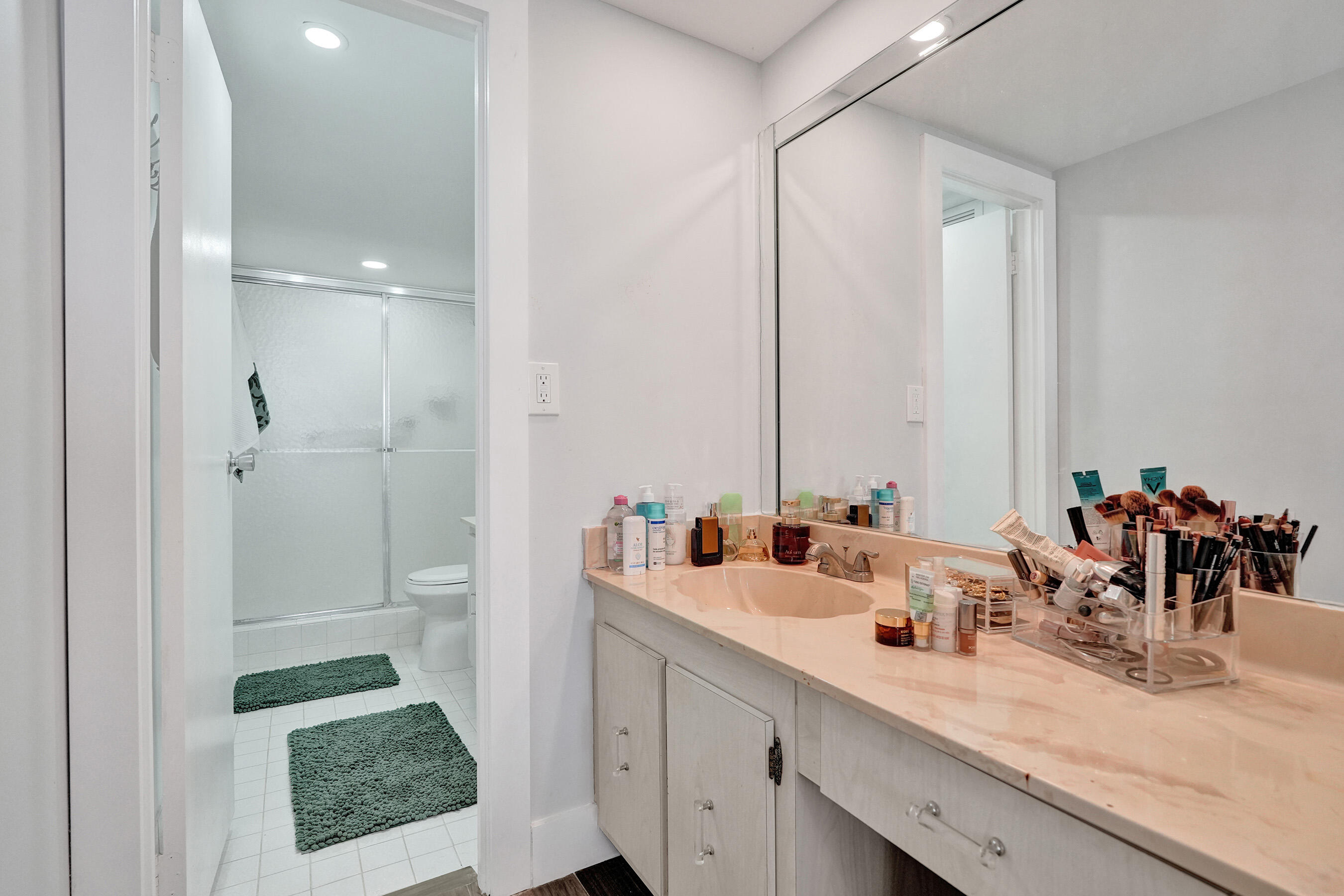 600 Three Iss #615 Hallandale Beach, FL 33009