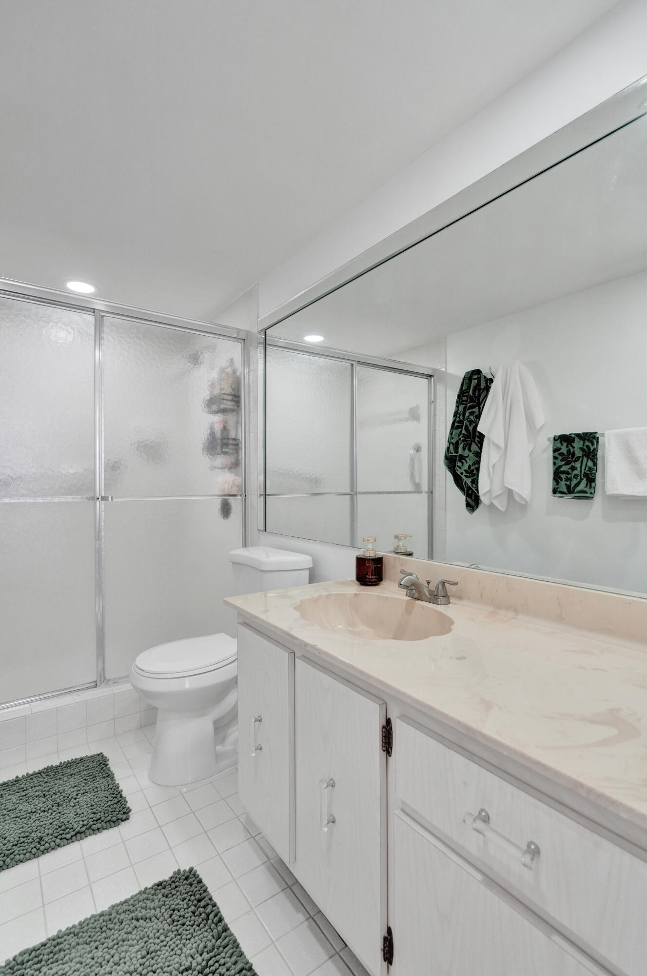 600 Three Iss #615 Hallandale Beach, FL 33009