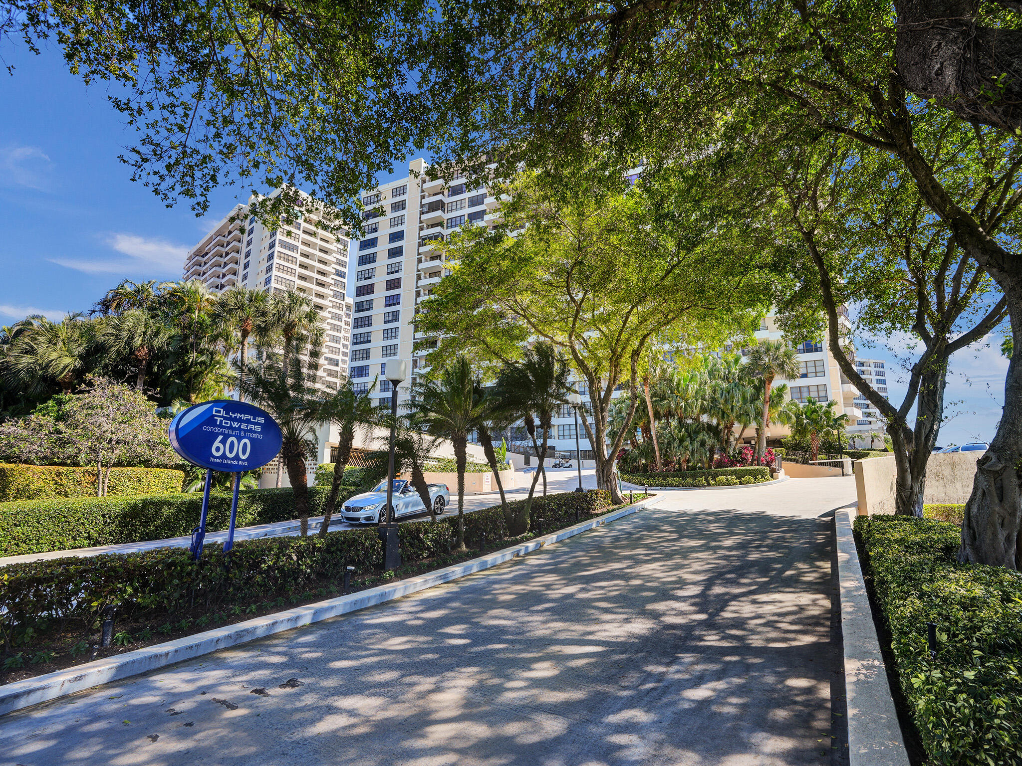 600 Three Iss #615 Hallandale Beach, FL 33009