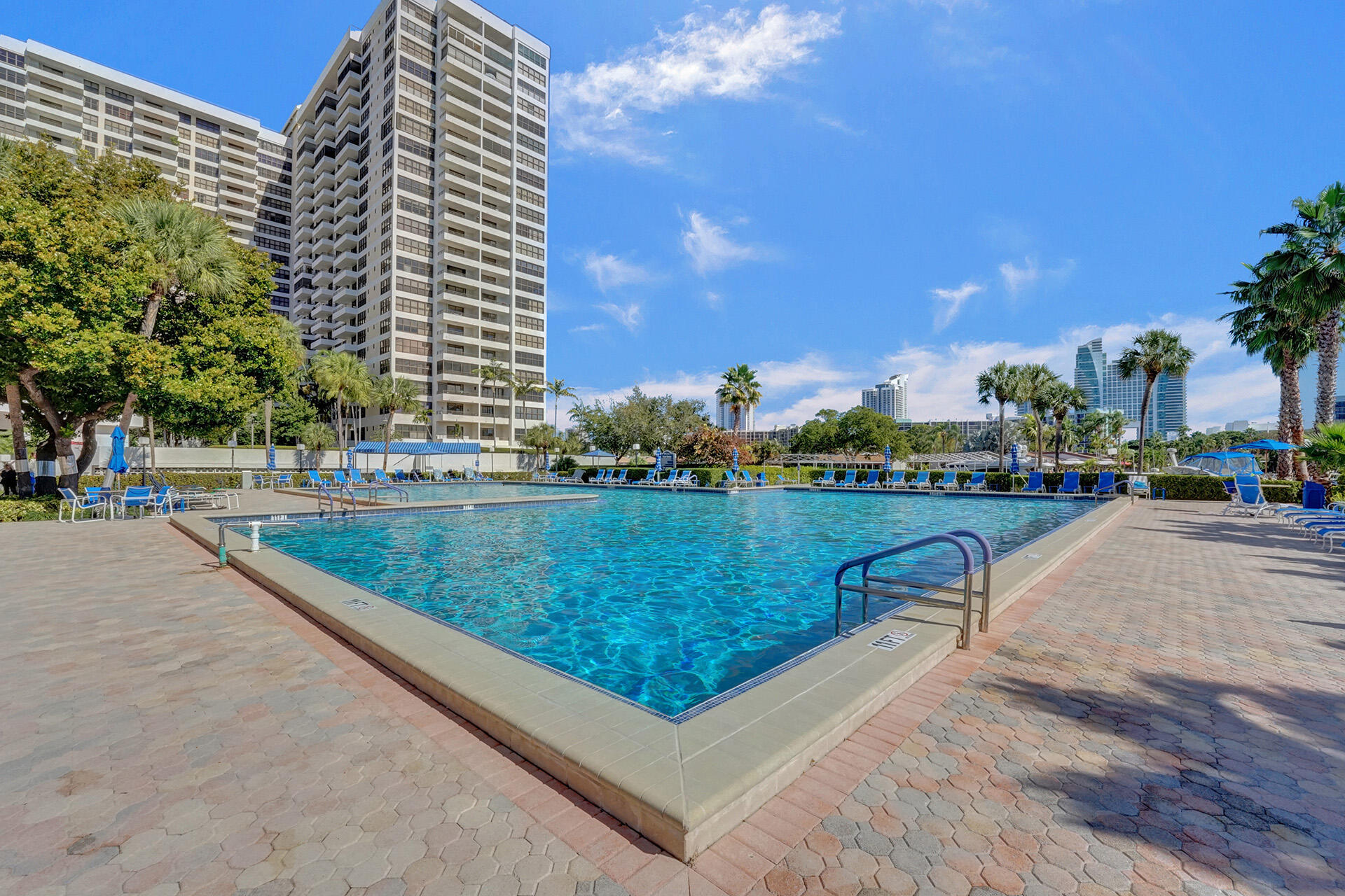 600 Three Iss #615 Hallandale Beach, FL 33009
