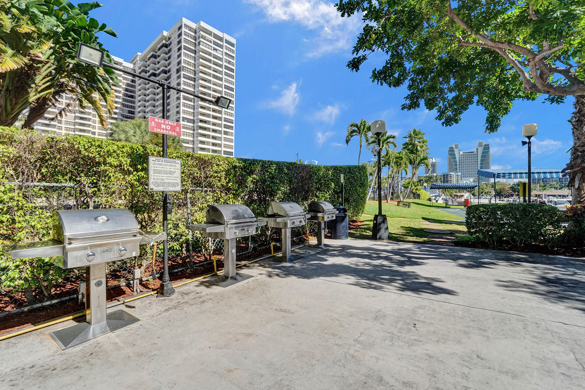 600 Three Iss #615 Hallandale Beach, FL 33009