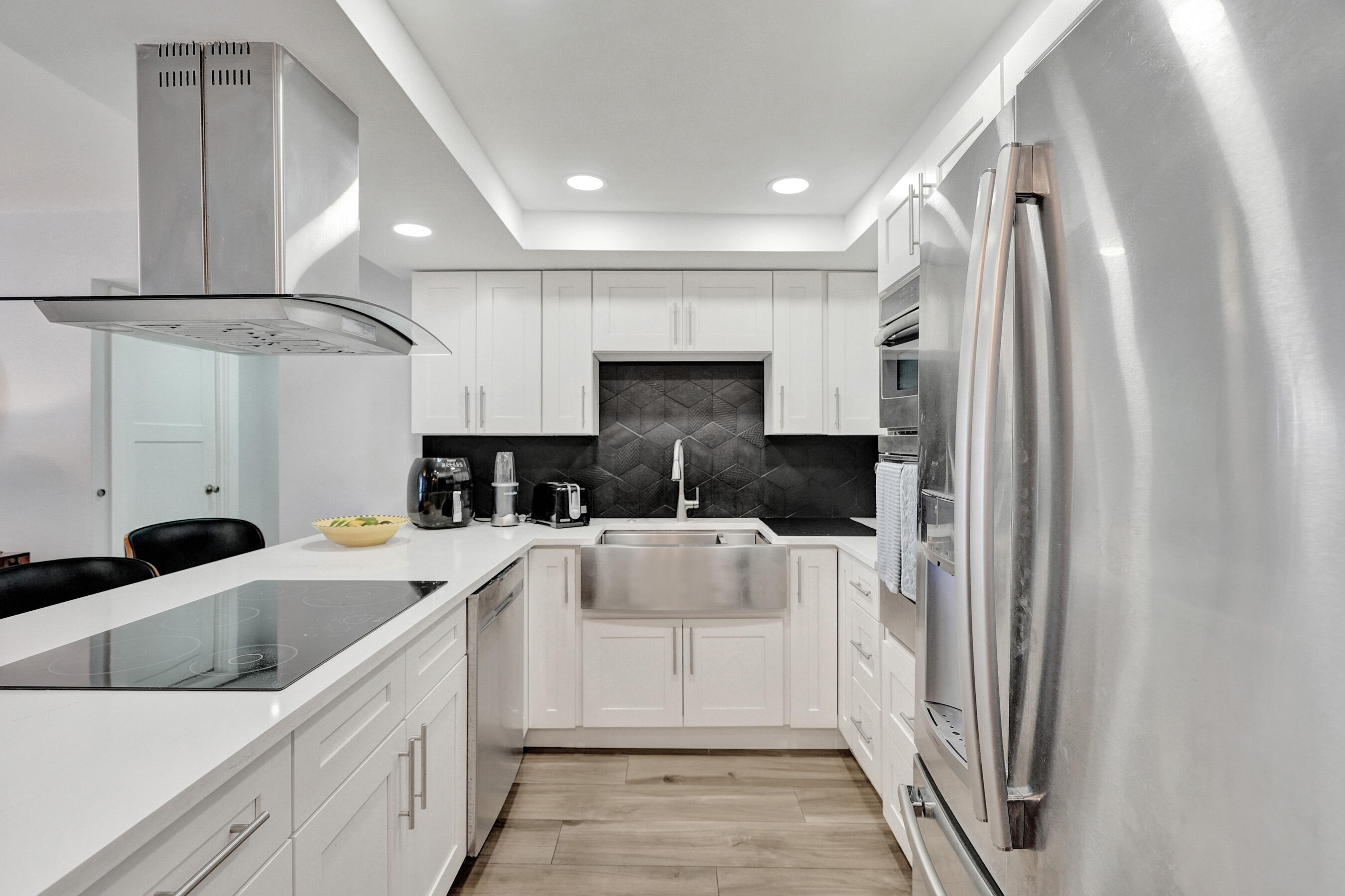 600 Three Iss #615 Hallandale Beach, FL 33009