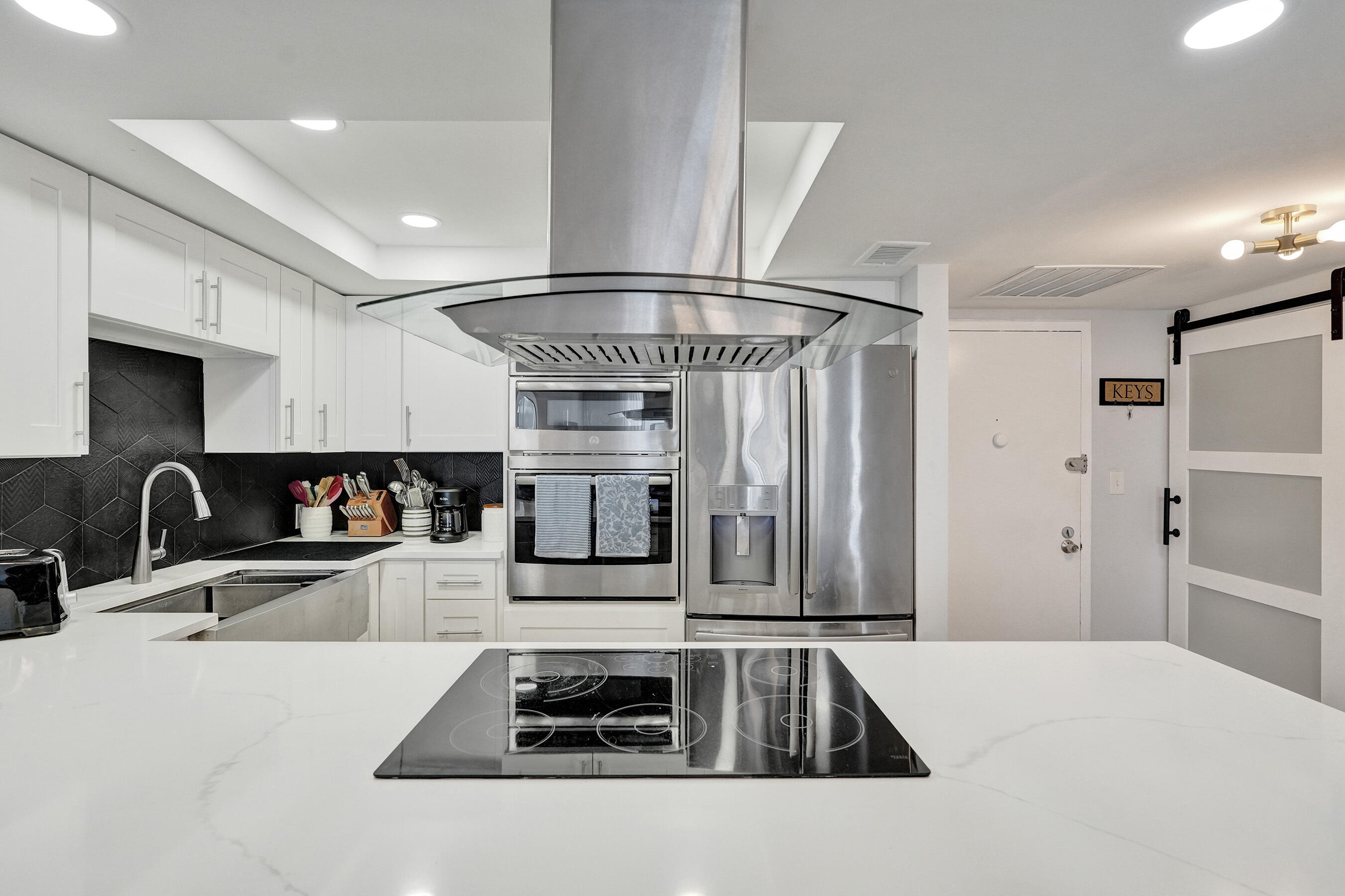 600 Three Iss #615 Hallandale Beach, FL 33009