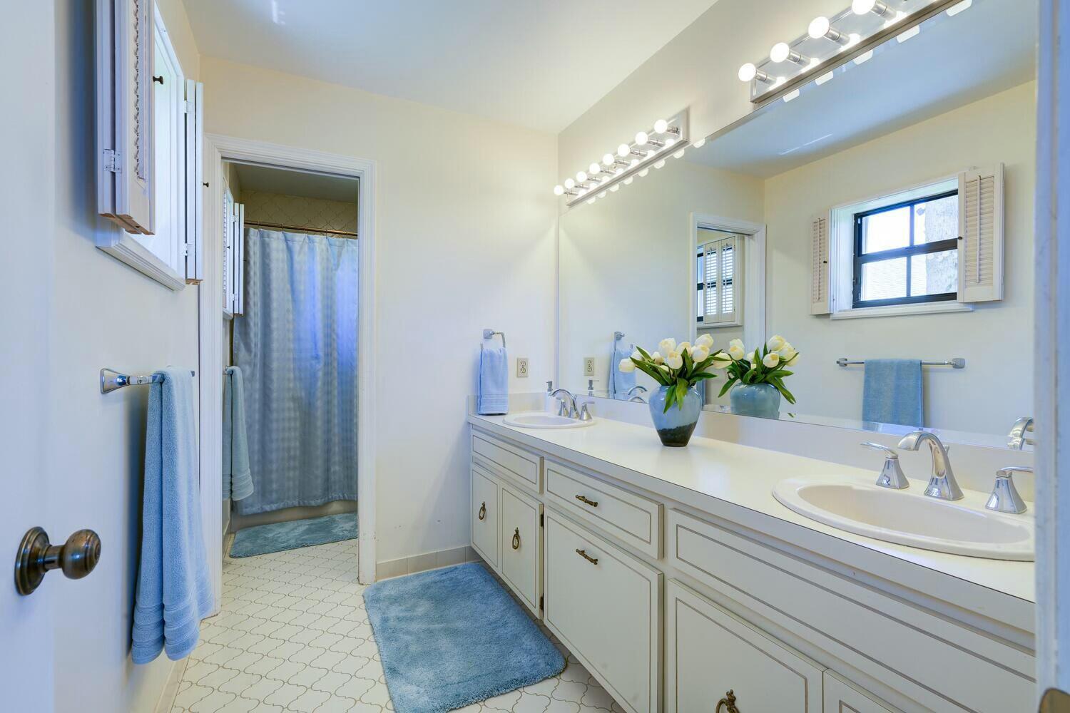 3600 N Shore West Palm Beach, FL 33407