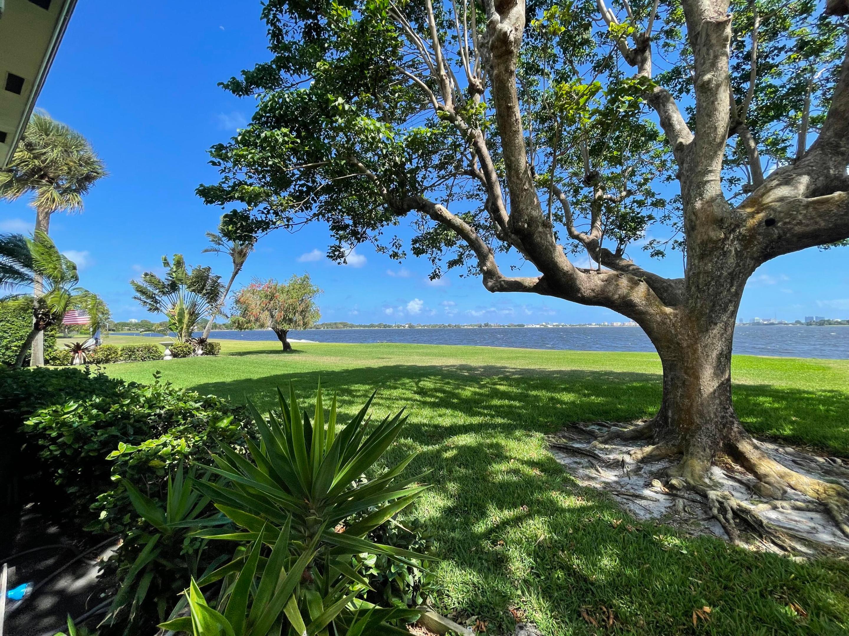 3600 N Shore West Palm Beach, FL 33407
