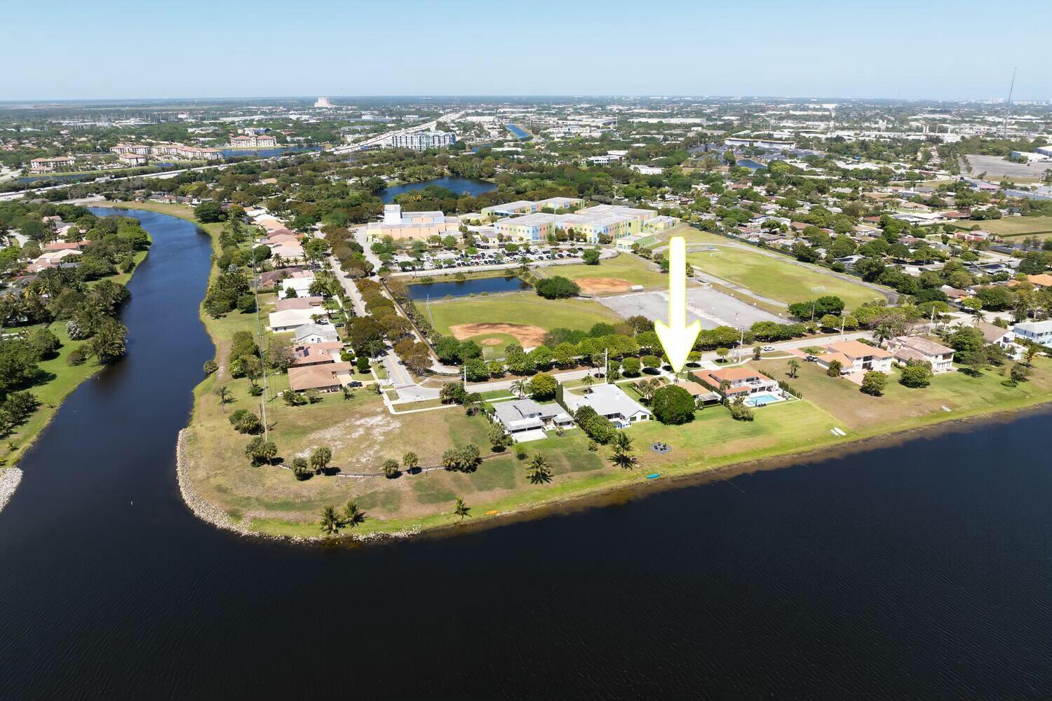 3600 N Shore West Palm Beach, FL 33407