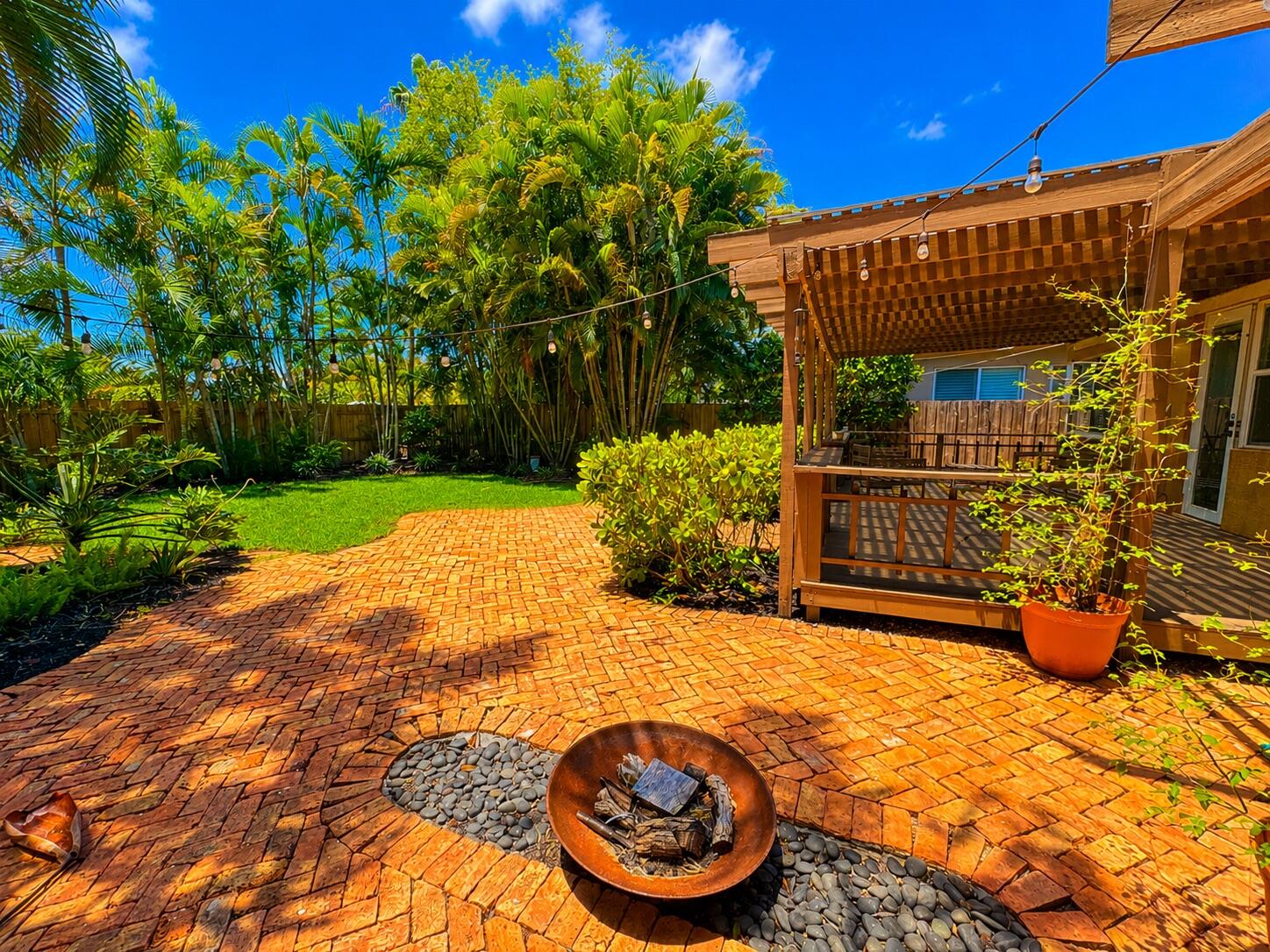 712 SE 11th Fort Lauderdale, FL 33316