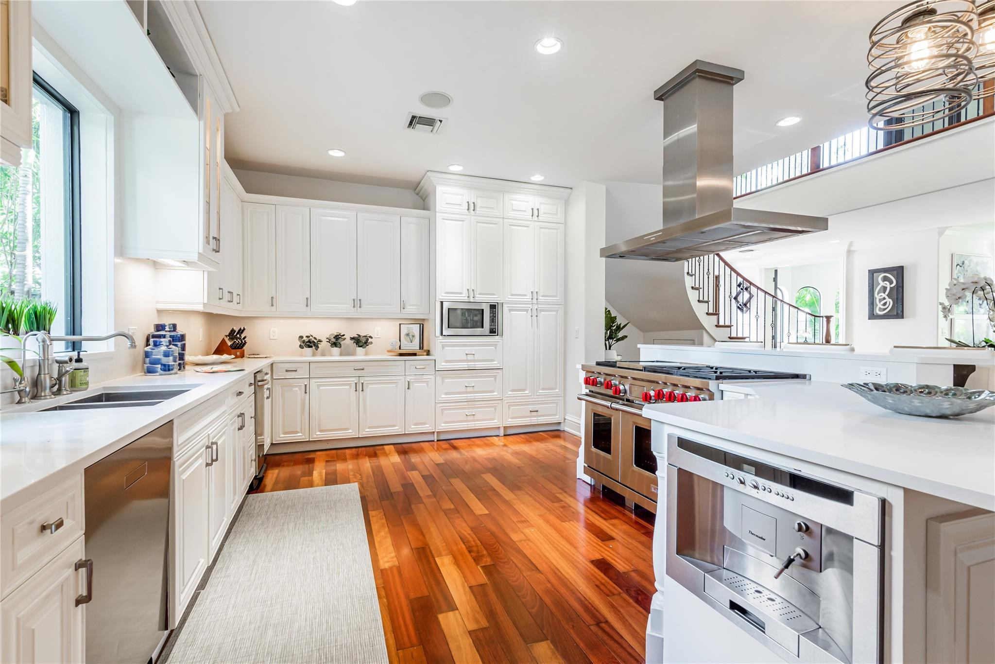 2415 Middle Riv Fort Lauderdale, FL 33305